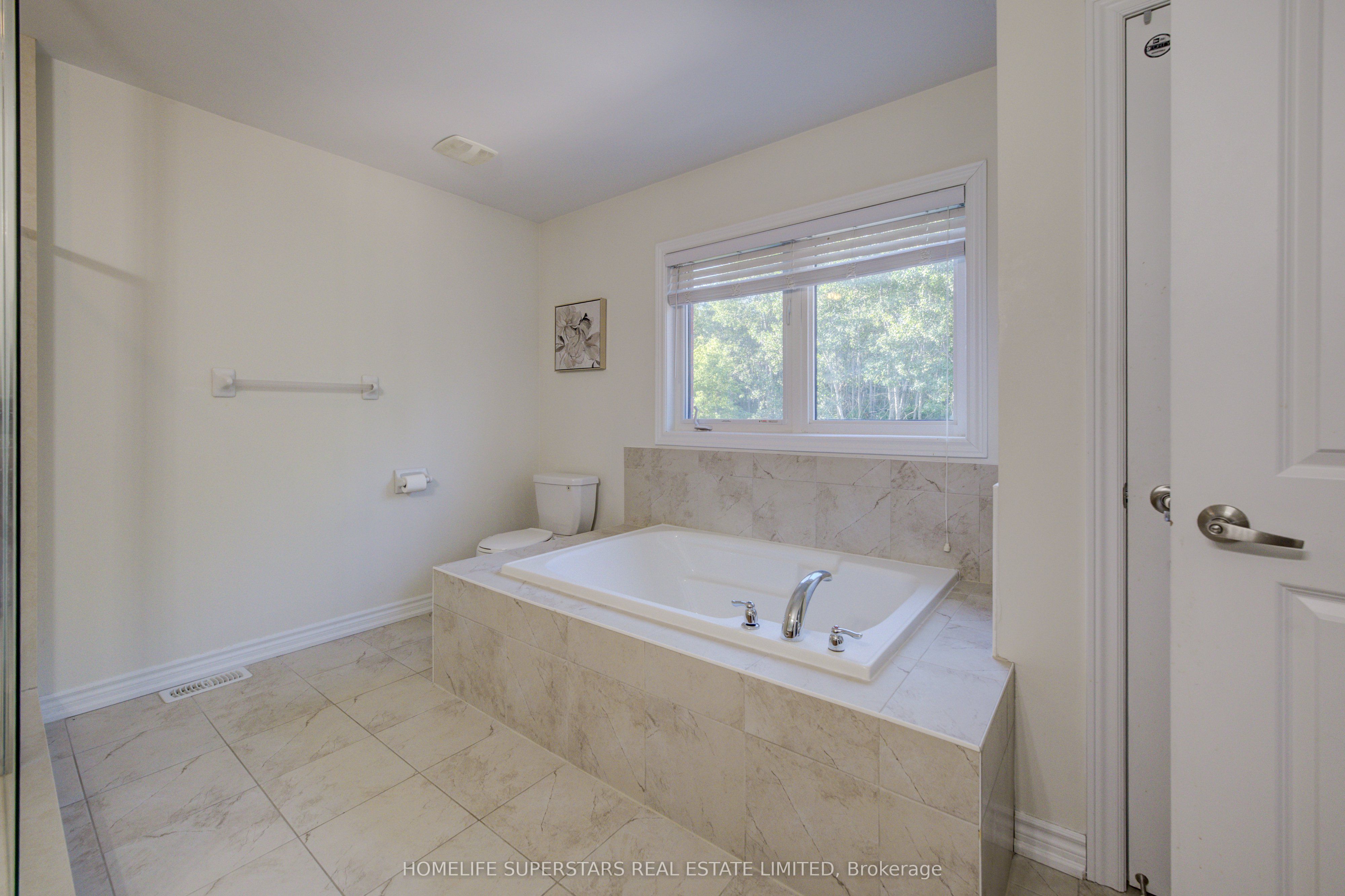 27 Upperview Place Property Photo 30