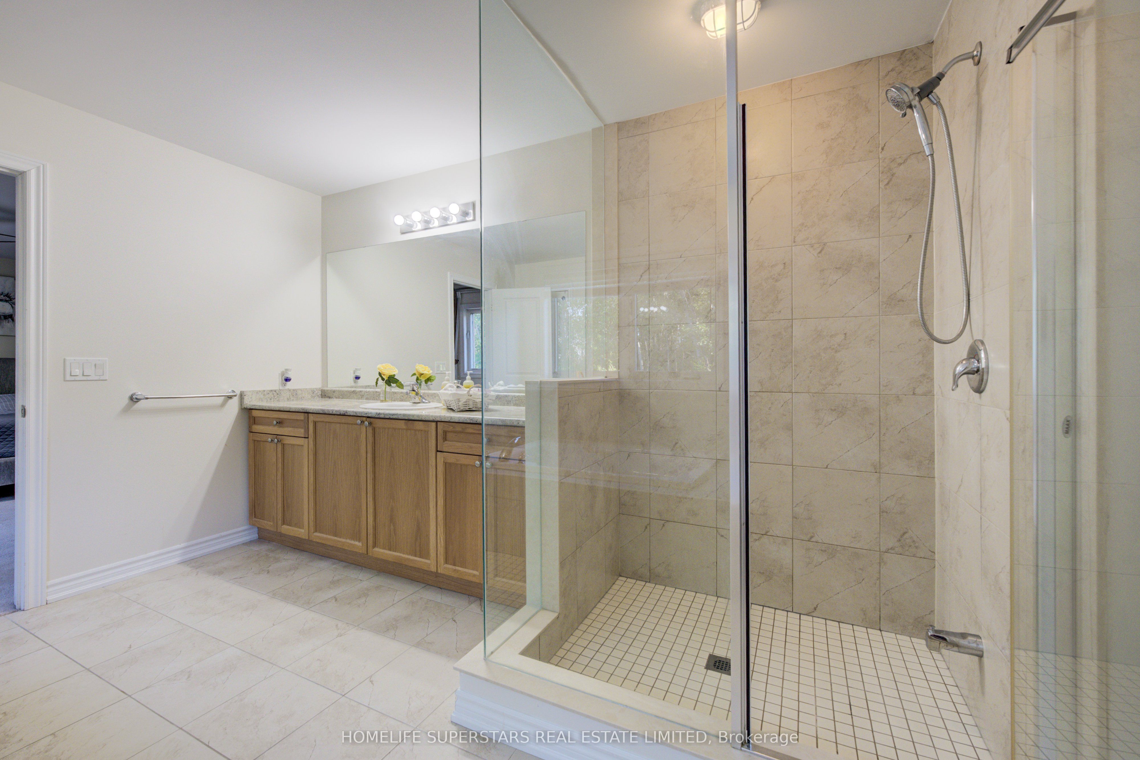 27 Upperview Place Property Photo 31