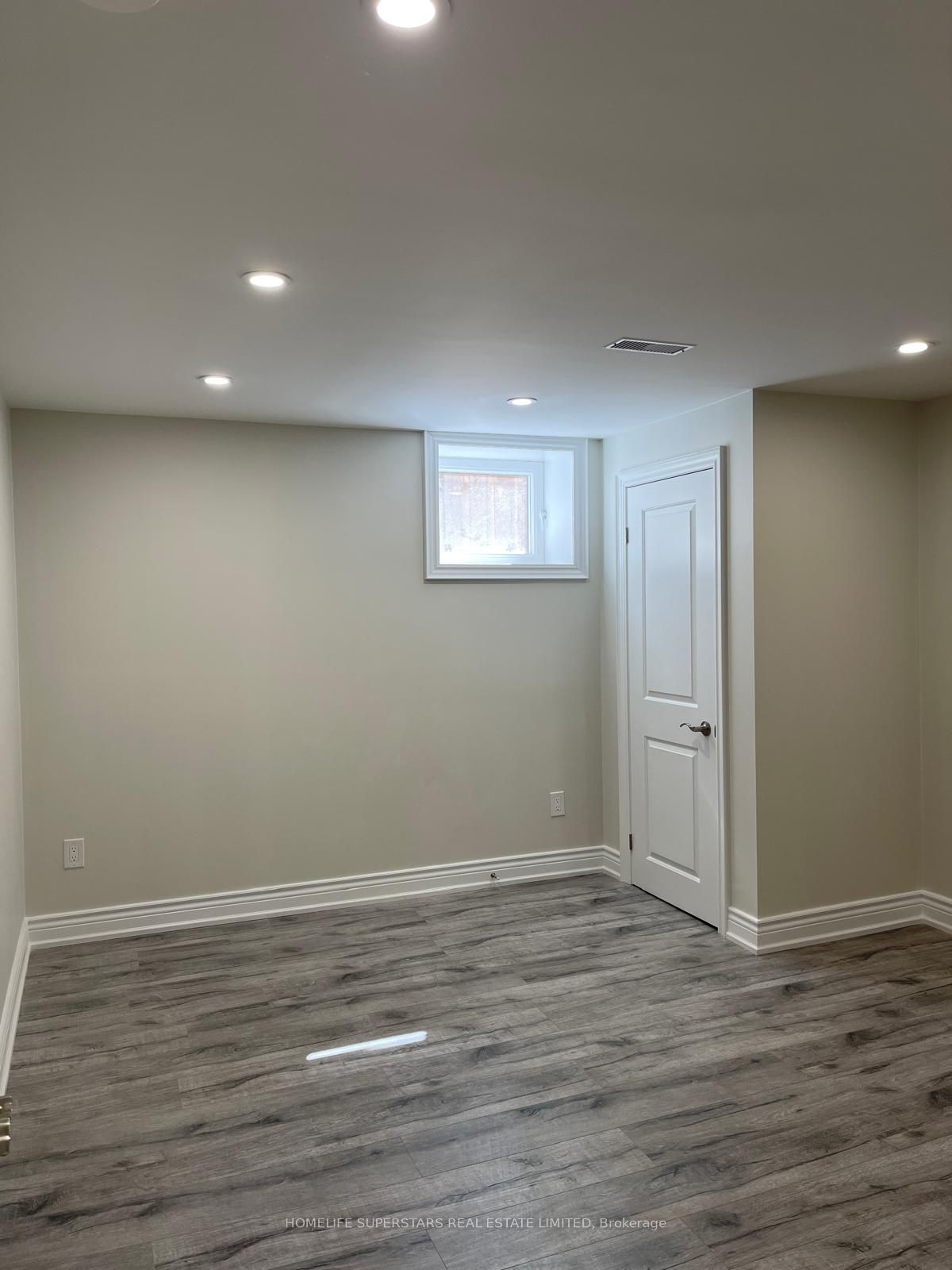 27 Upperview Place Property Photo 44