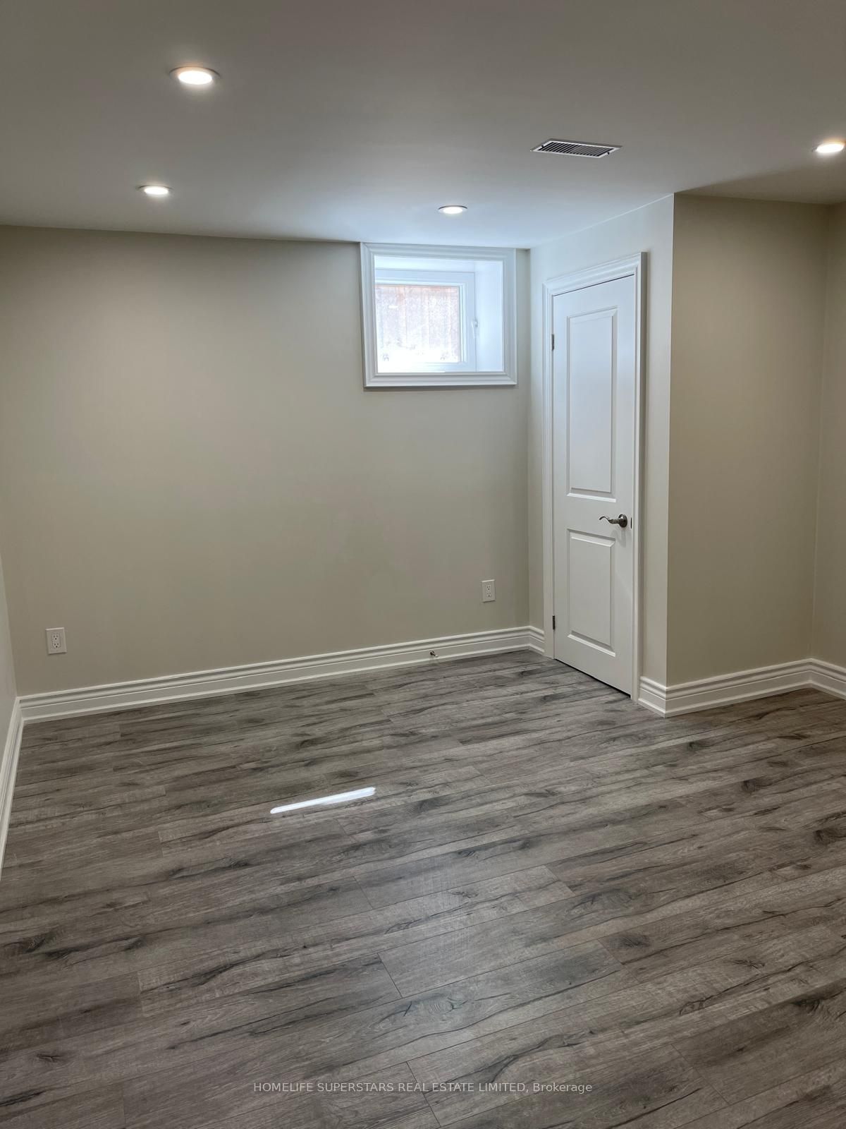 27 Upperview Place Property Photo 45