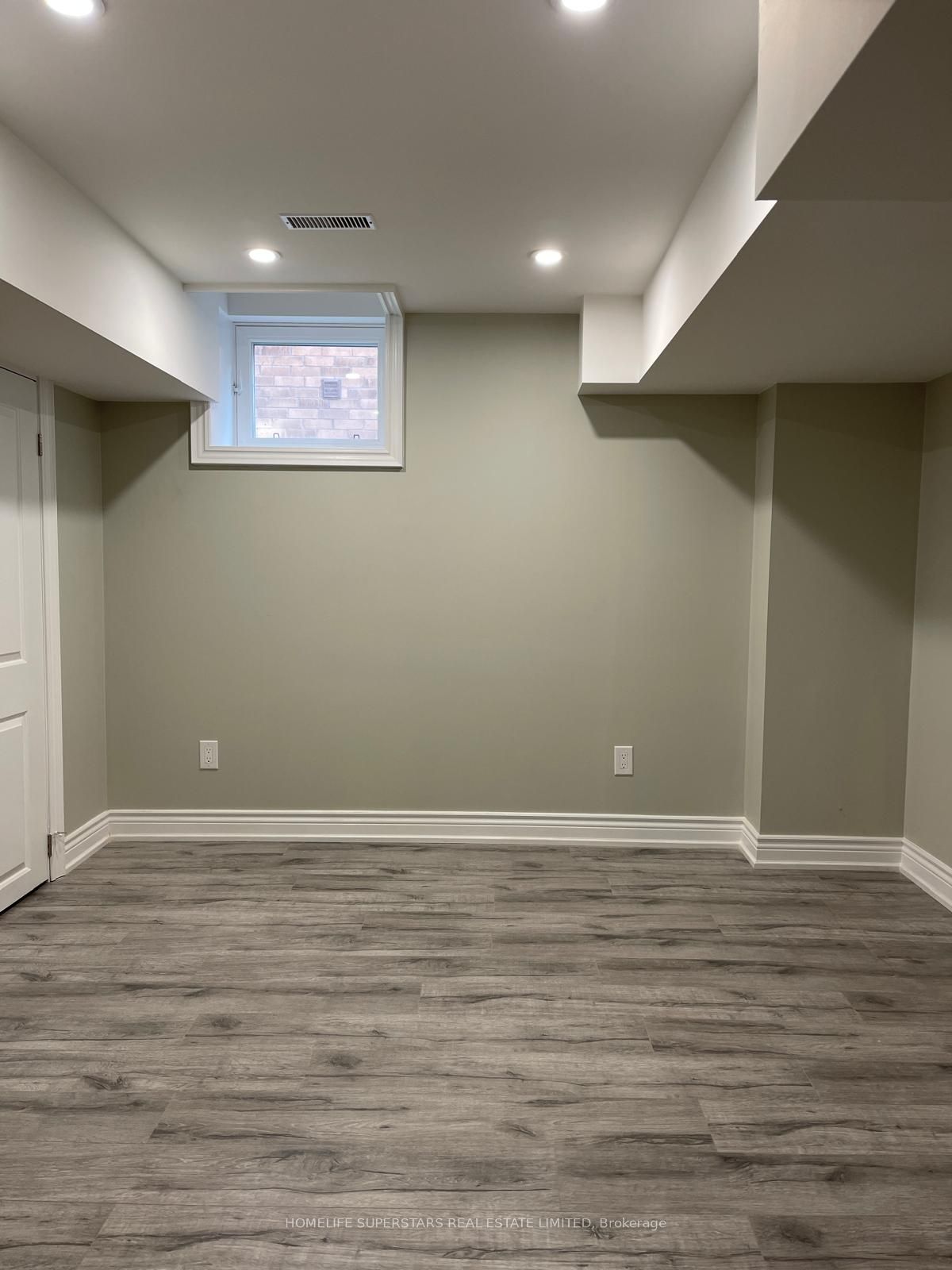27 Upperview Place Property Photo 46