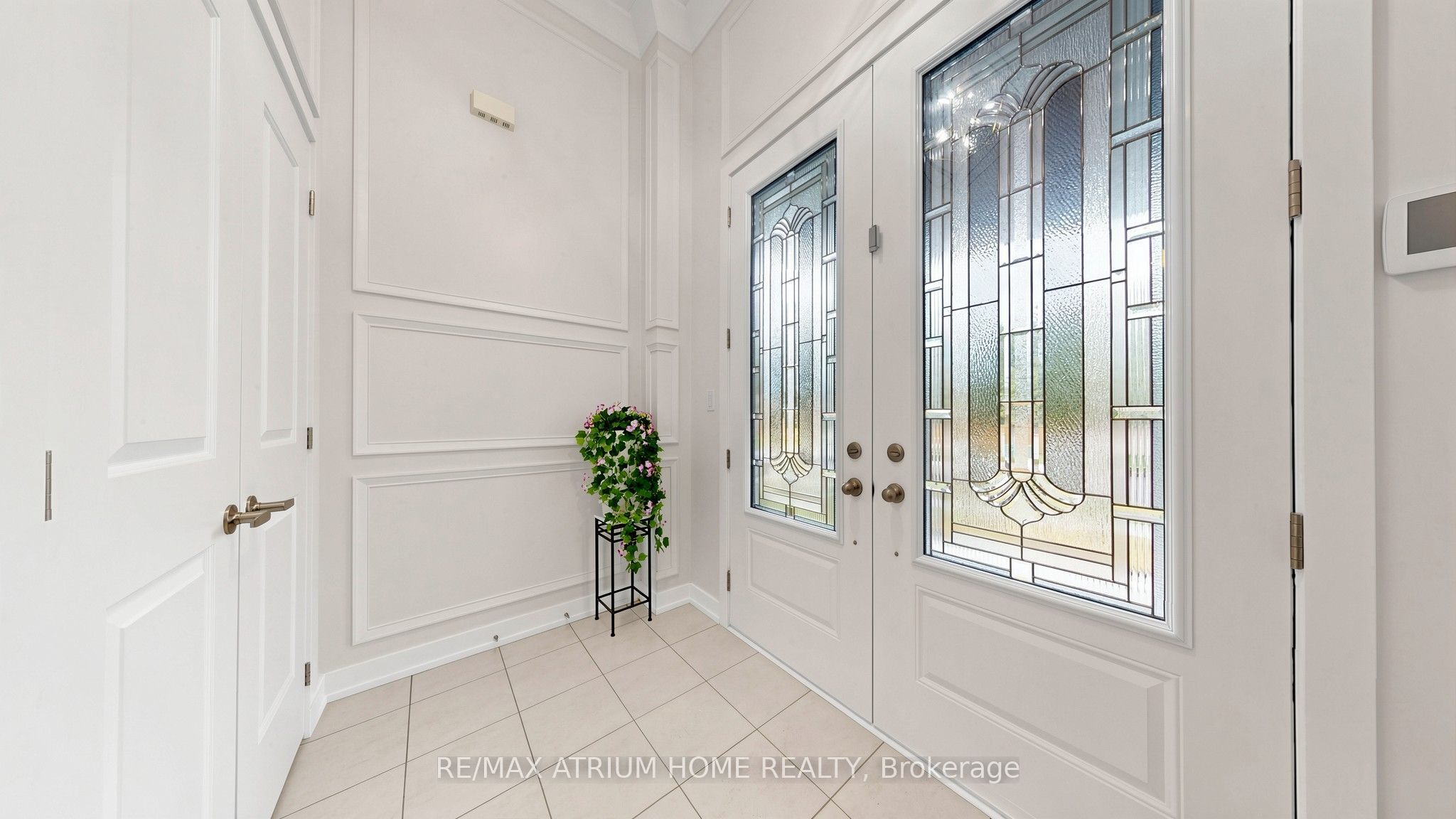 145 Courvier Crescent Property Photo 3