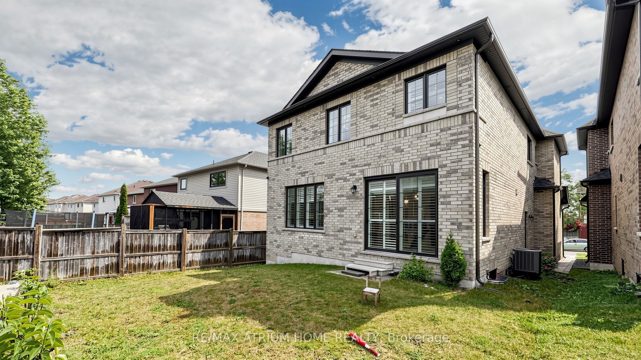 145 Courvier Crescent Property Photo 39