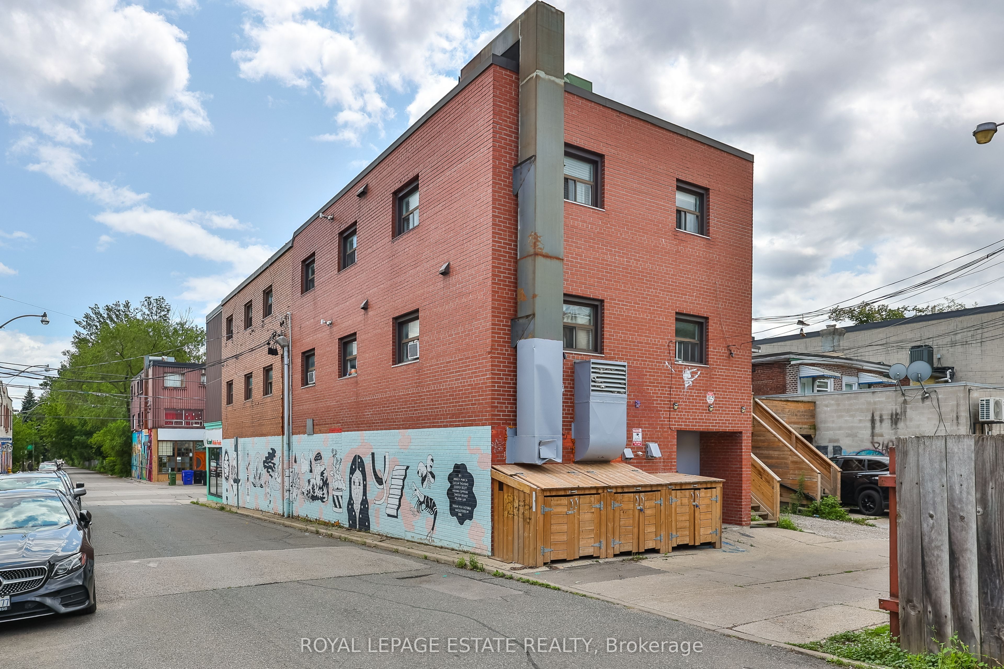 1450 Gerrard Street E Property Photo 2