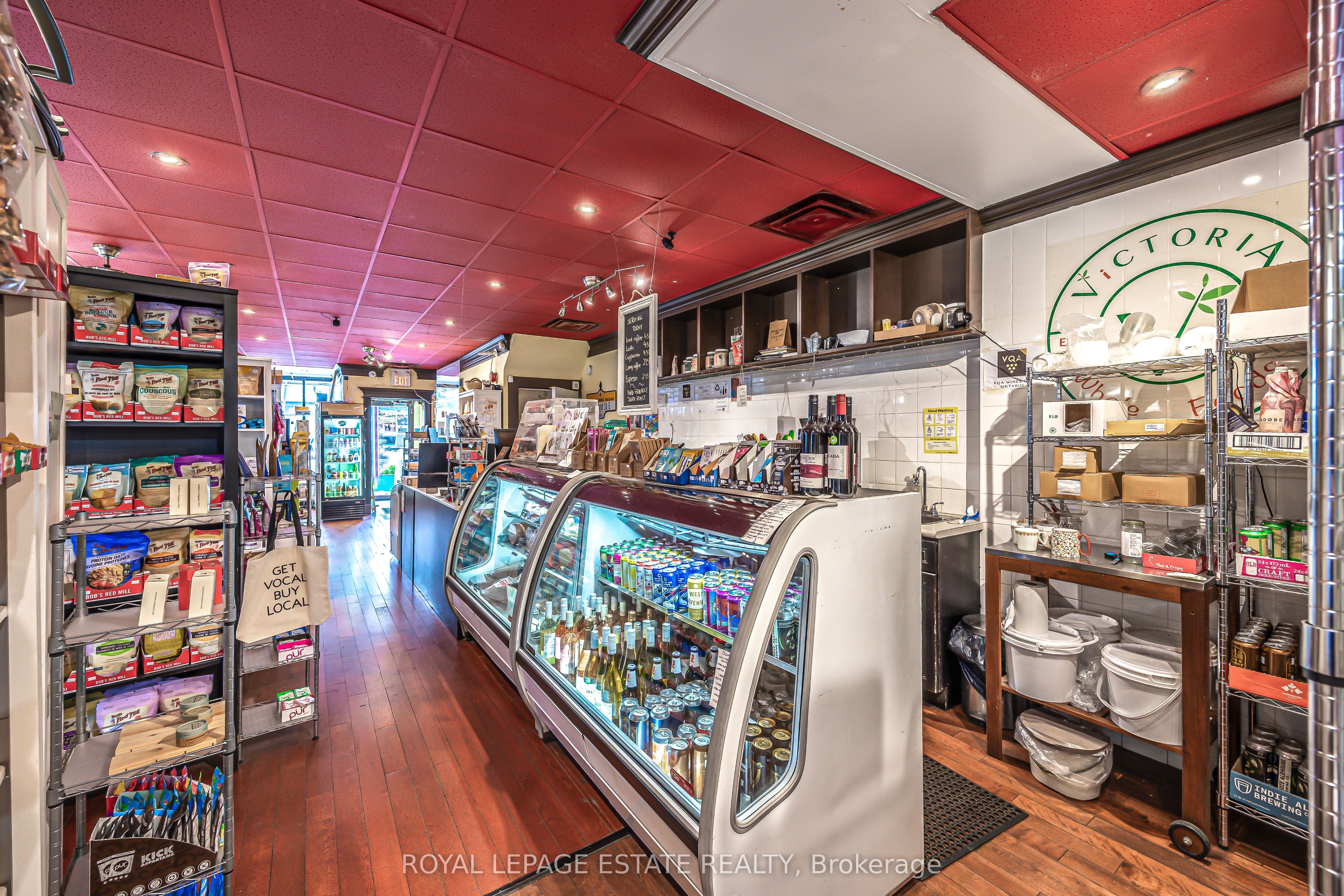 1450 Gerrard Street E Property Photo 6