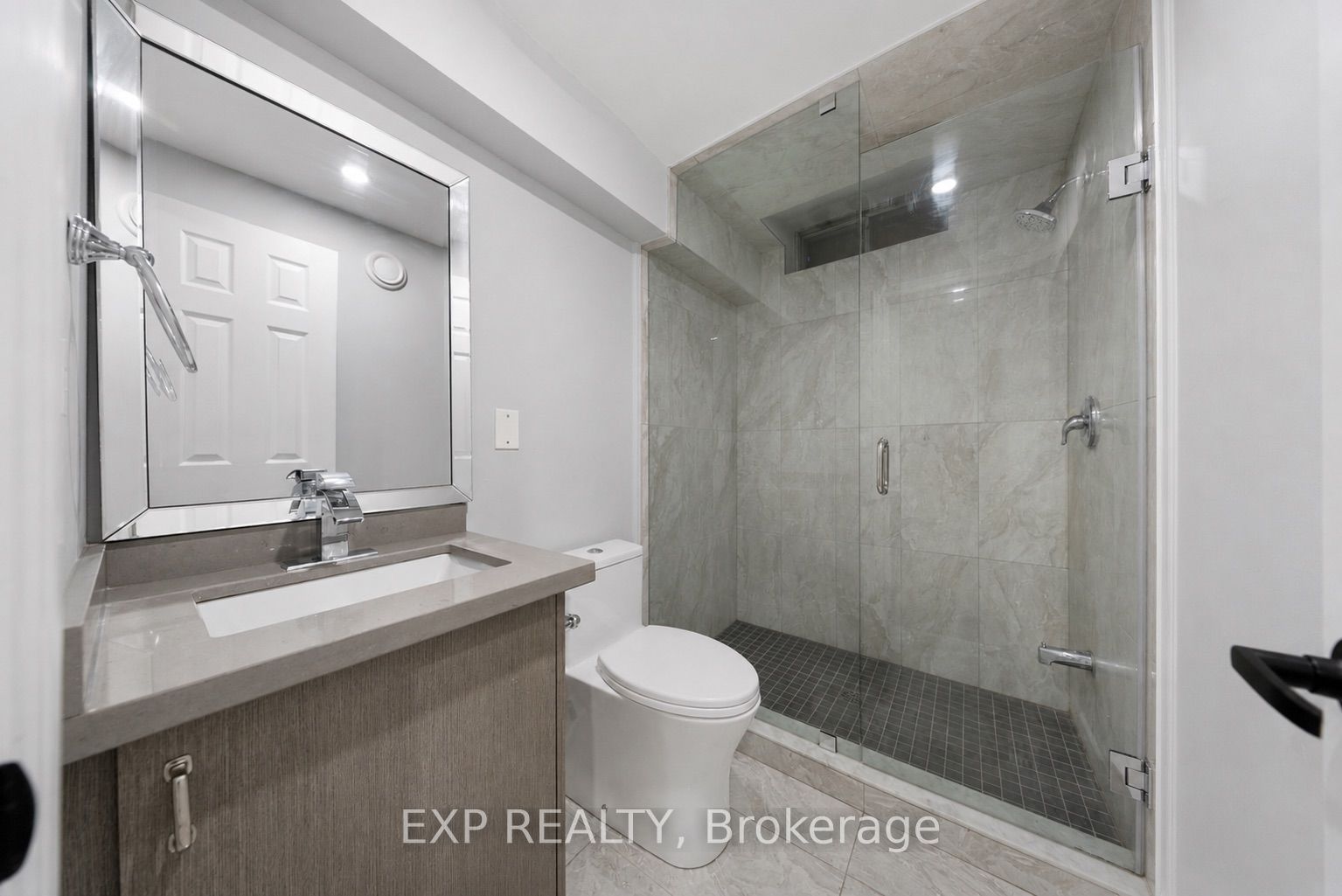 42 Fieldnest Crescent Property Photo 25