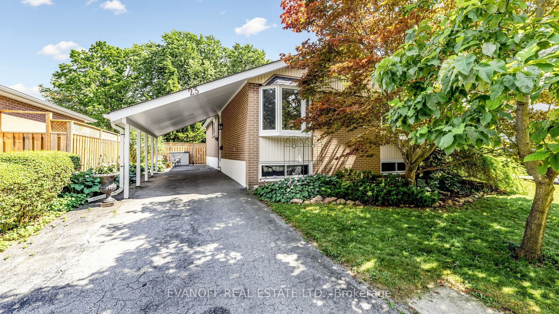23 Earswick Drive Property Photo 1