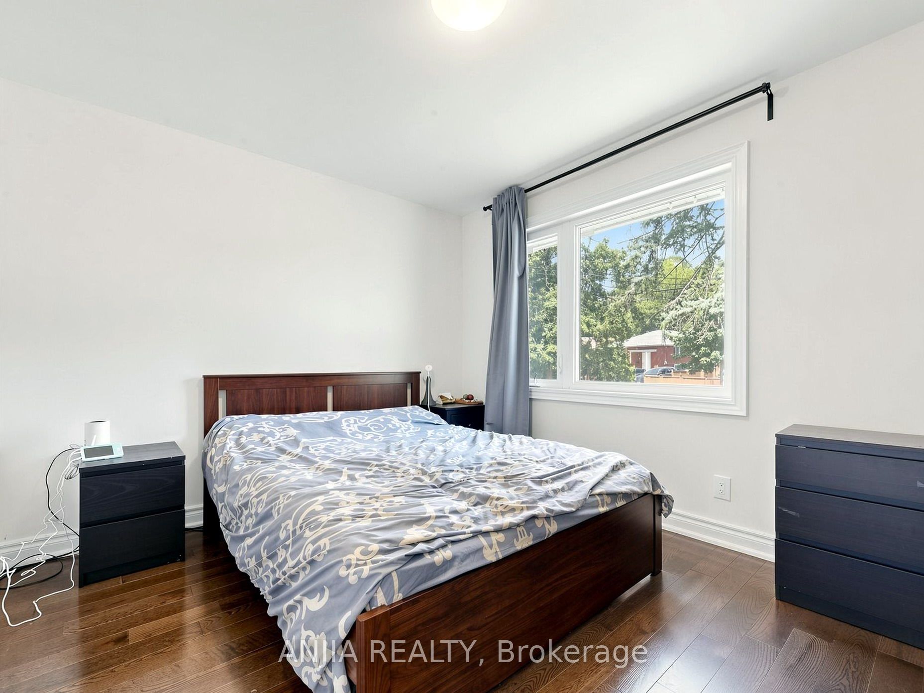 8 Applefield Drive Property Photo 29