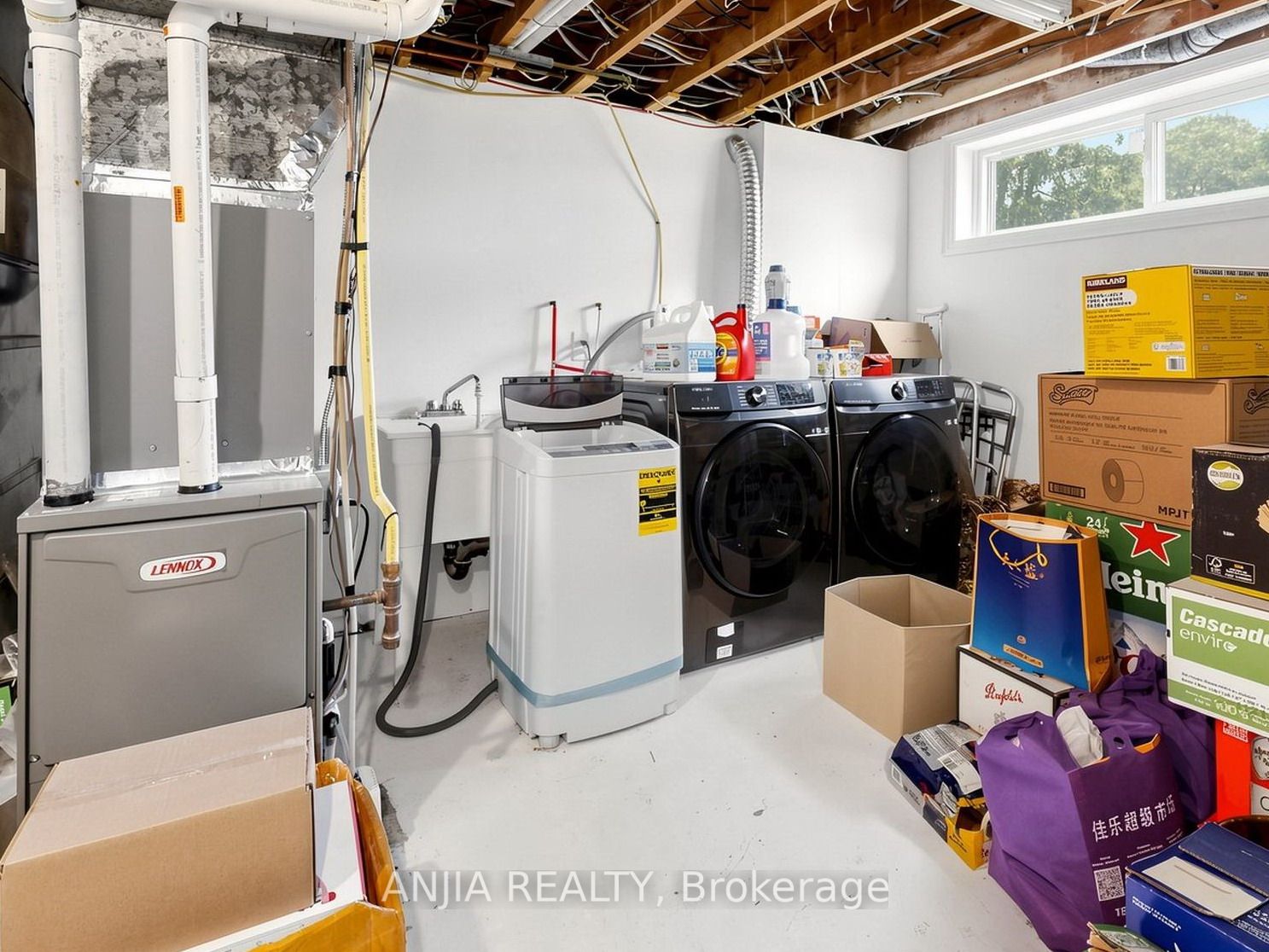 8 Applefield Drive Property Photo 46
