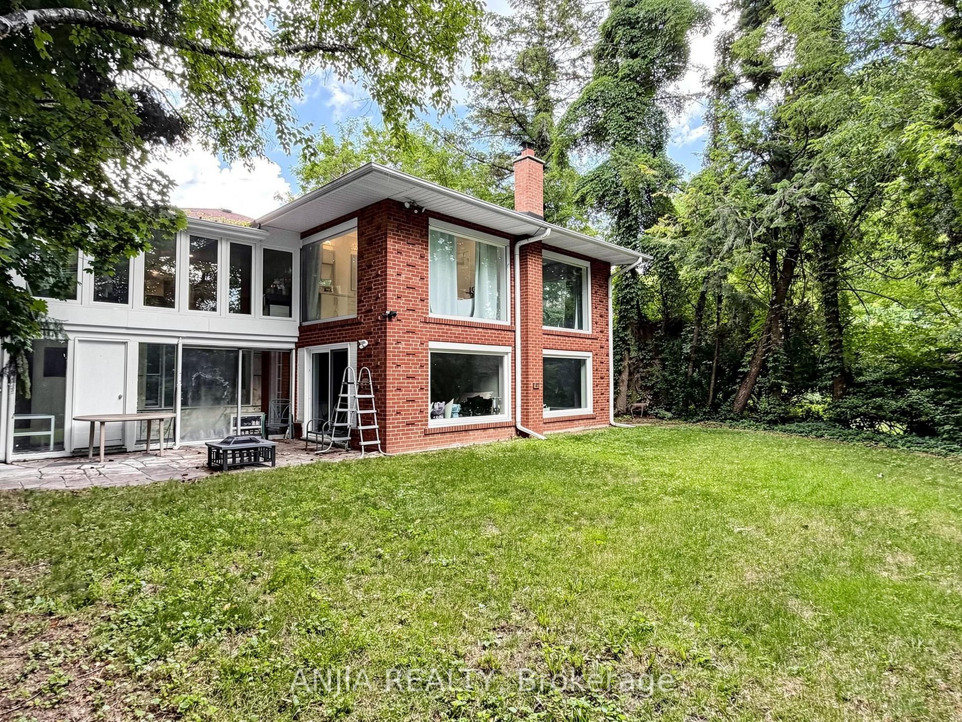 8 Applefield Drive Property Photo 48