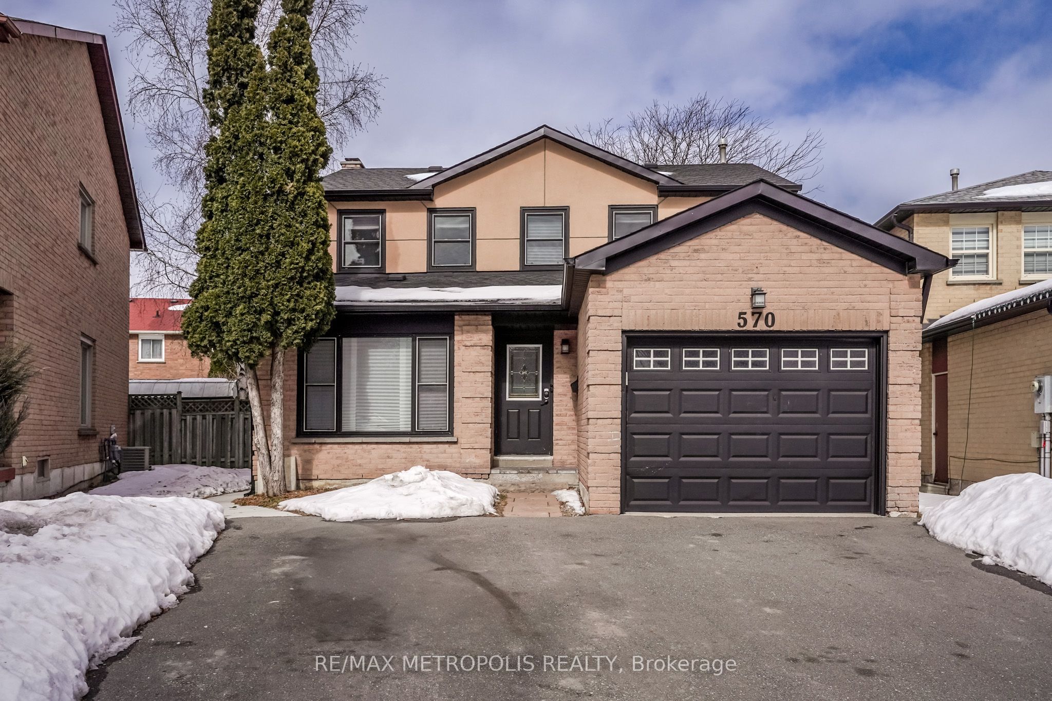 570 Springview Drive Bsmt Property Photo 1