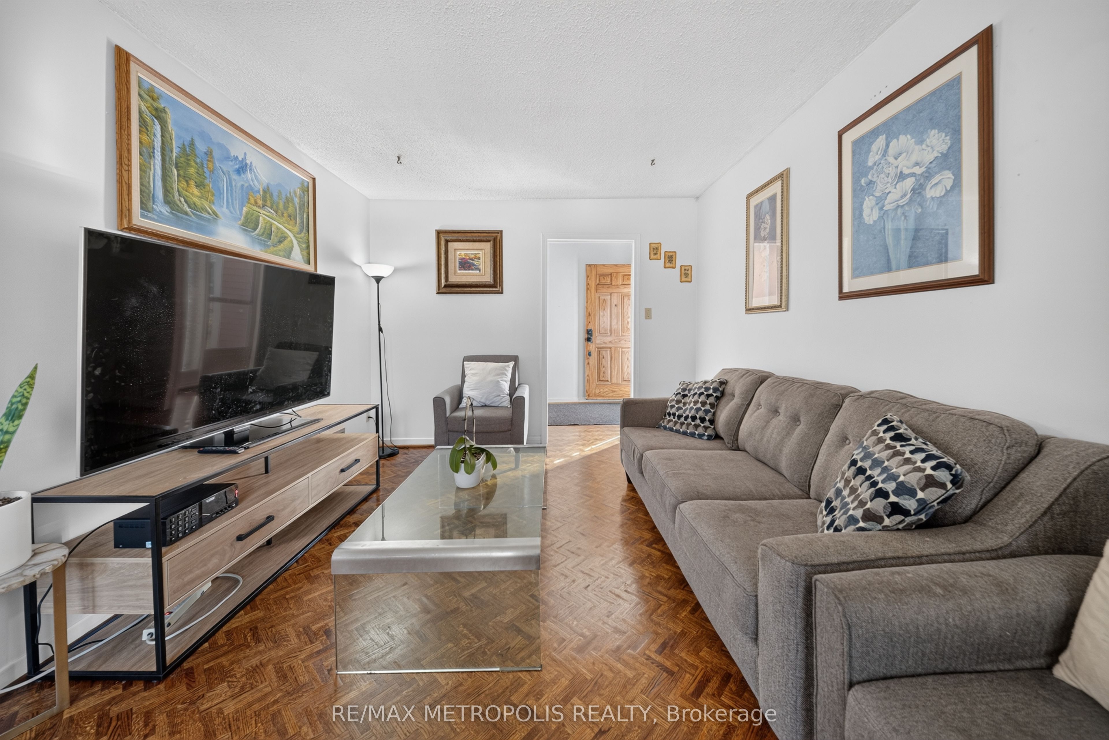 16 Stanbridge Court Property Photo 17