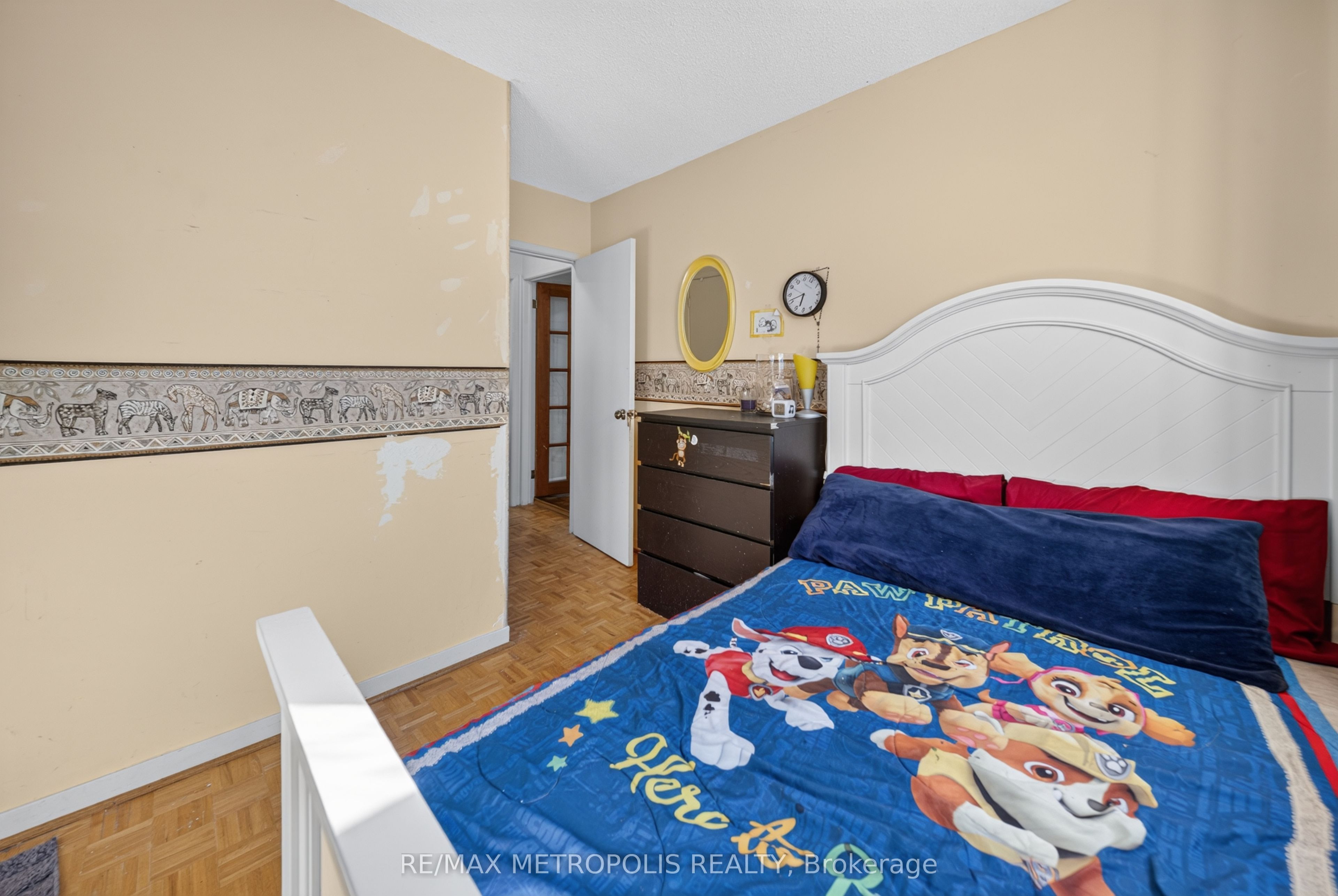 16 Stanbridge Court Property Photo 37
