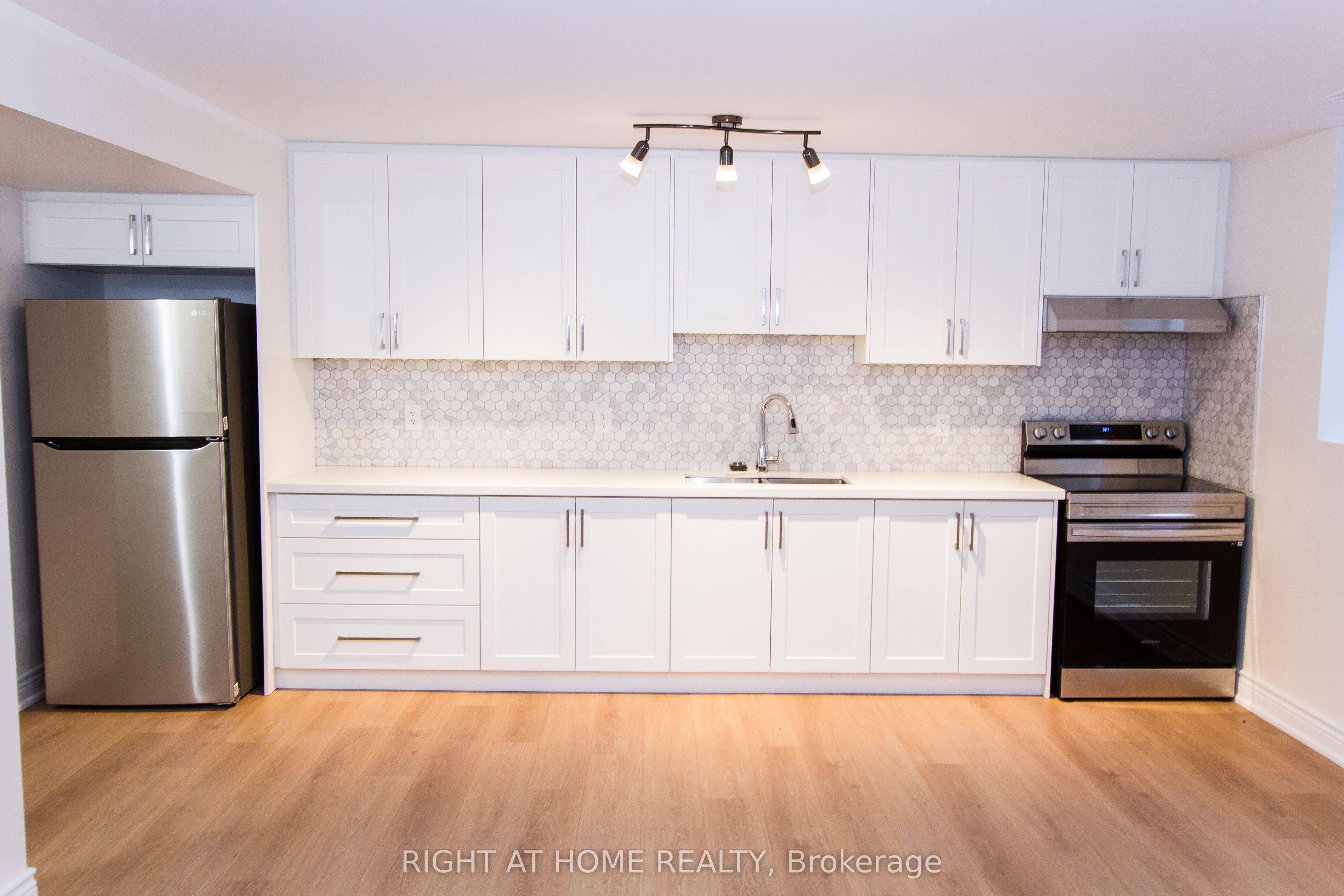 659 Shakespeare Avenue Property Photo 2