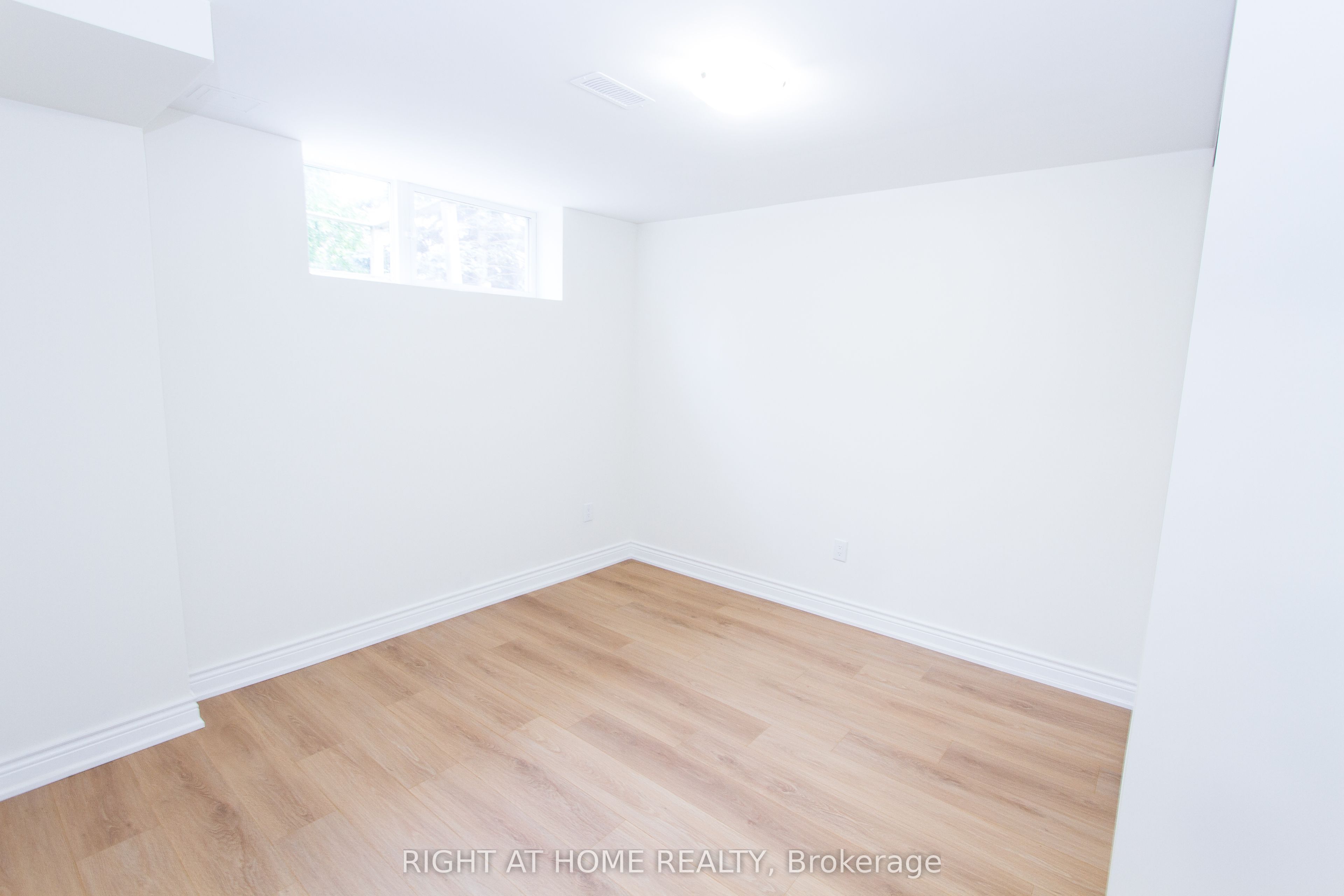 659 Shakespeare Avenue Property Photo 4