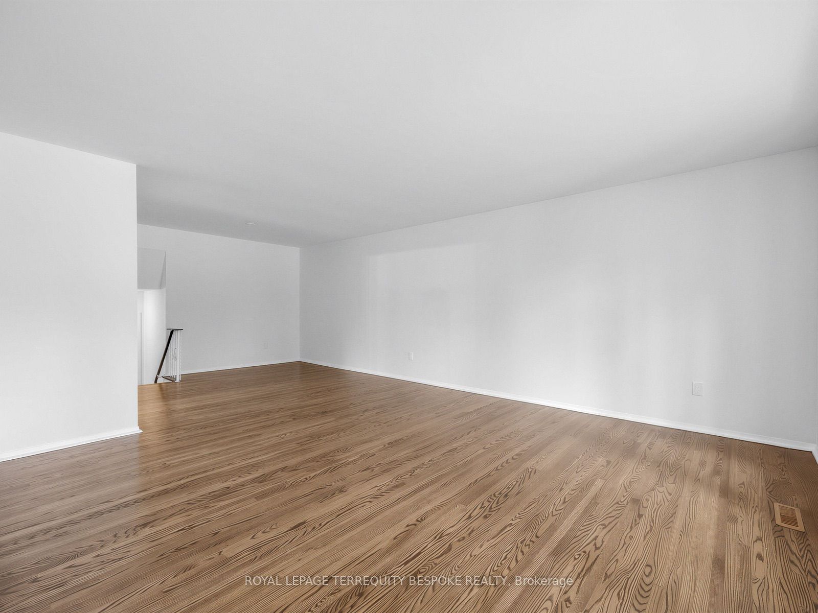 9 Midcroft Drive Property Photo 9