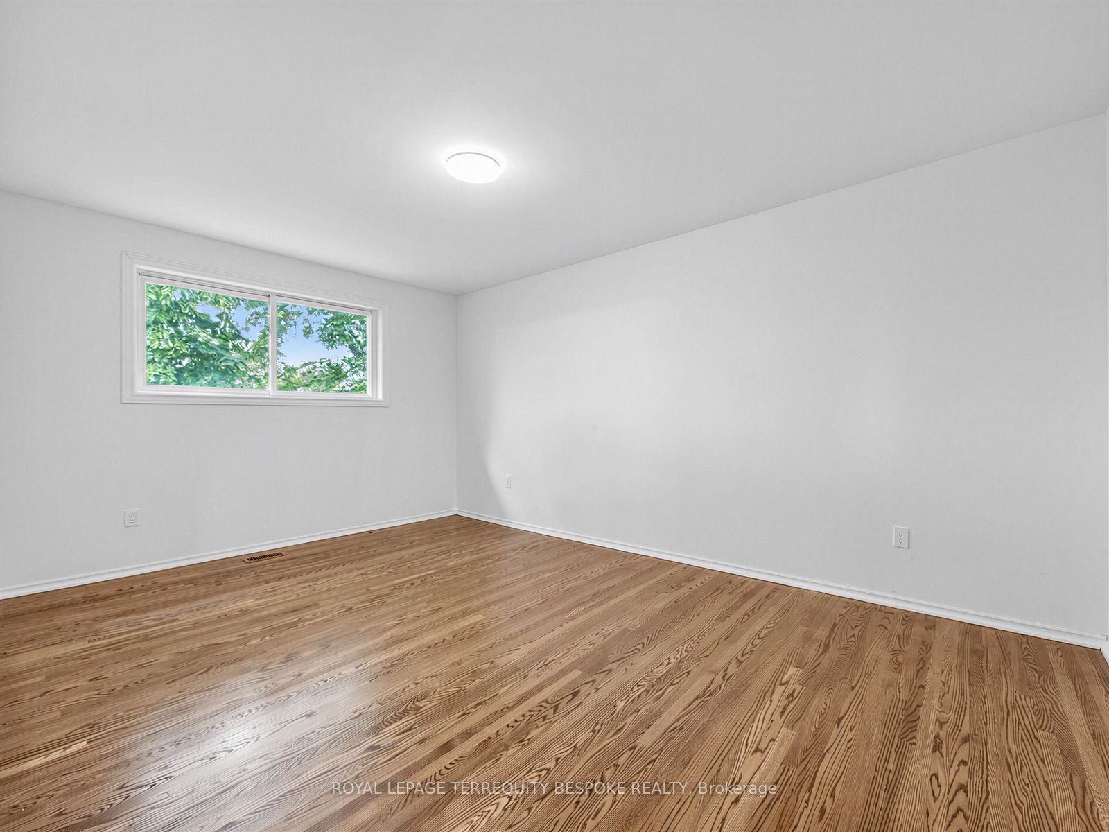 9 Midcroft Drive Property Photo 22