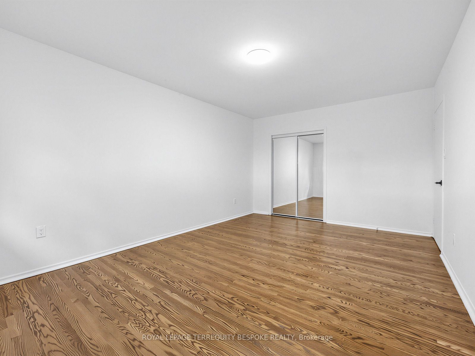 9 Midcroft Drive Property Photo 23
