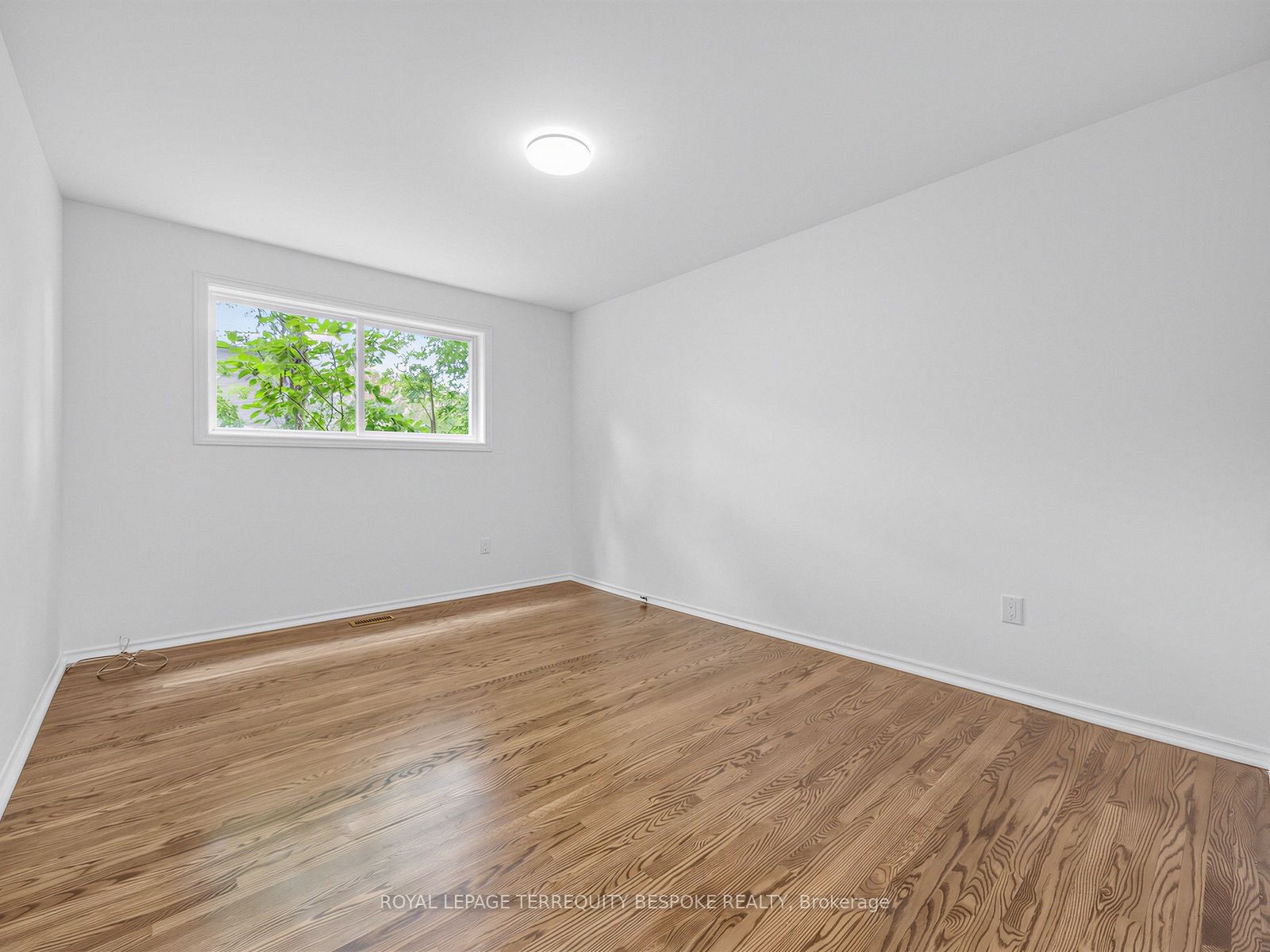 9 Midcroft Drive Property Photo 26
