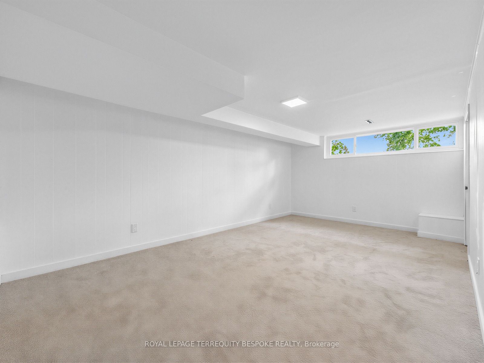 9 Midcroft Drive Property Photo 35