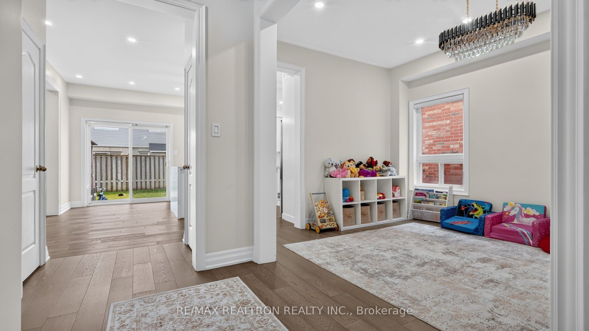 1087 Coldstream Drive Property Photo 13