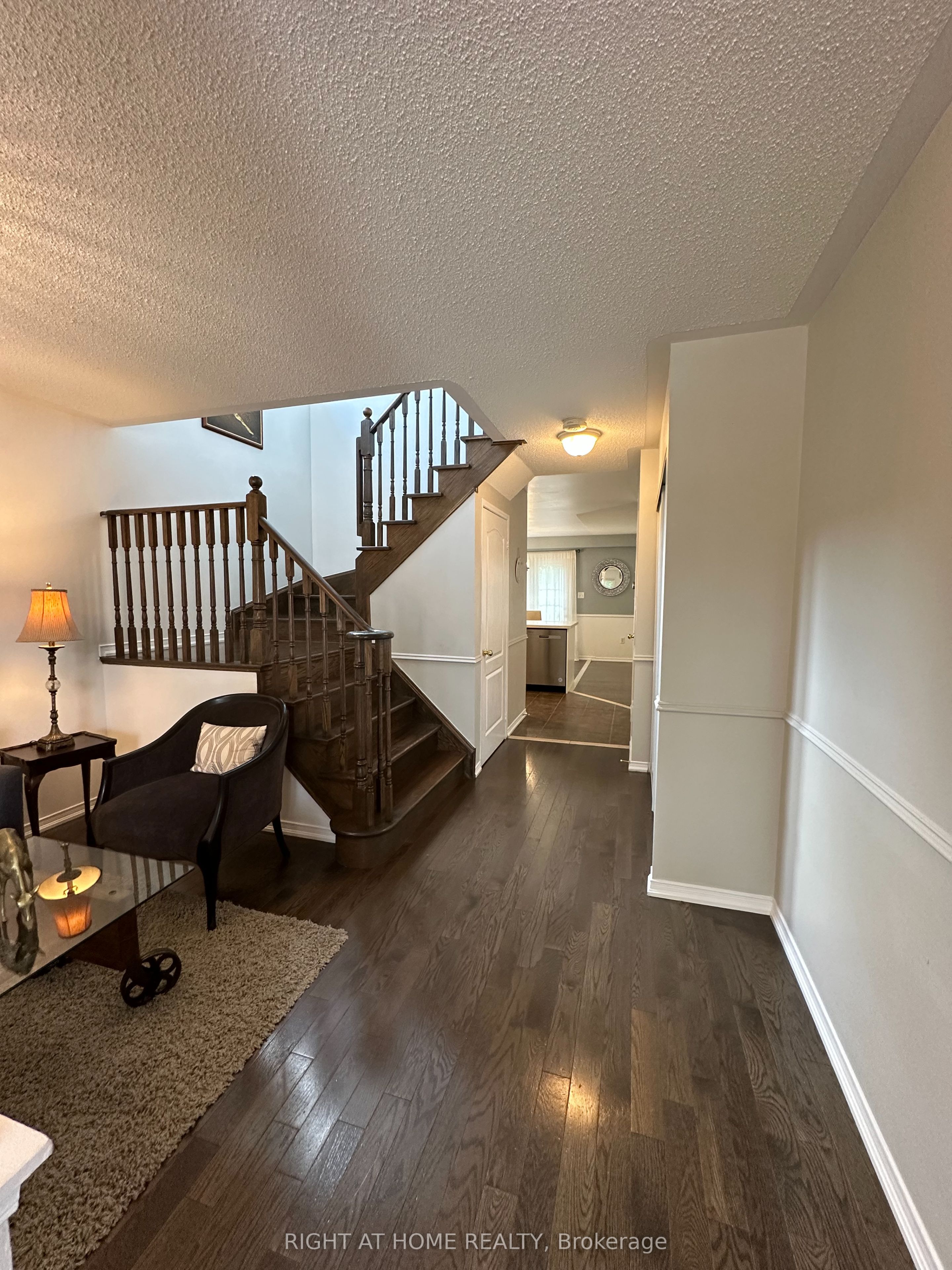 107 Norland Circle Property Photo 3