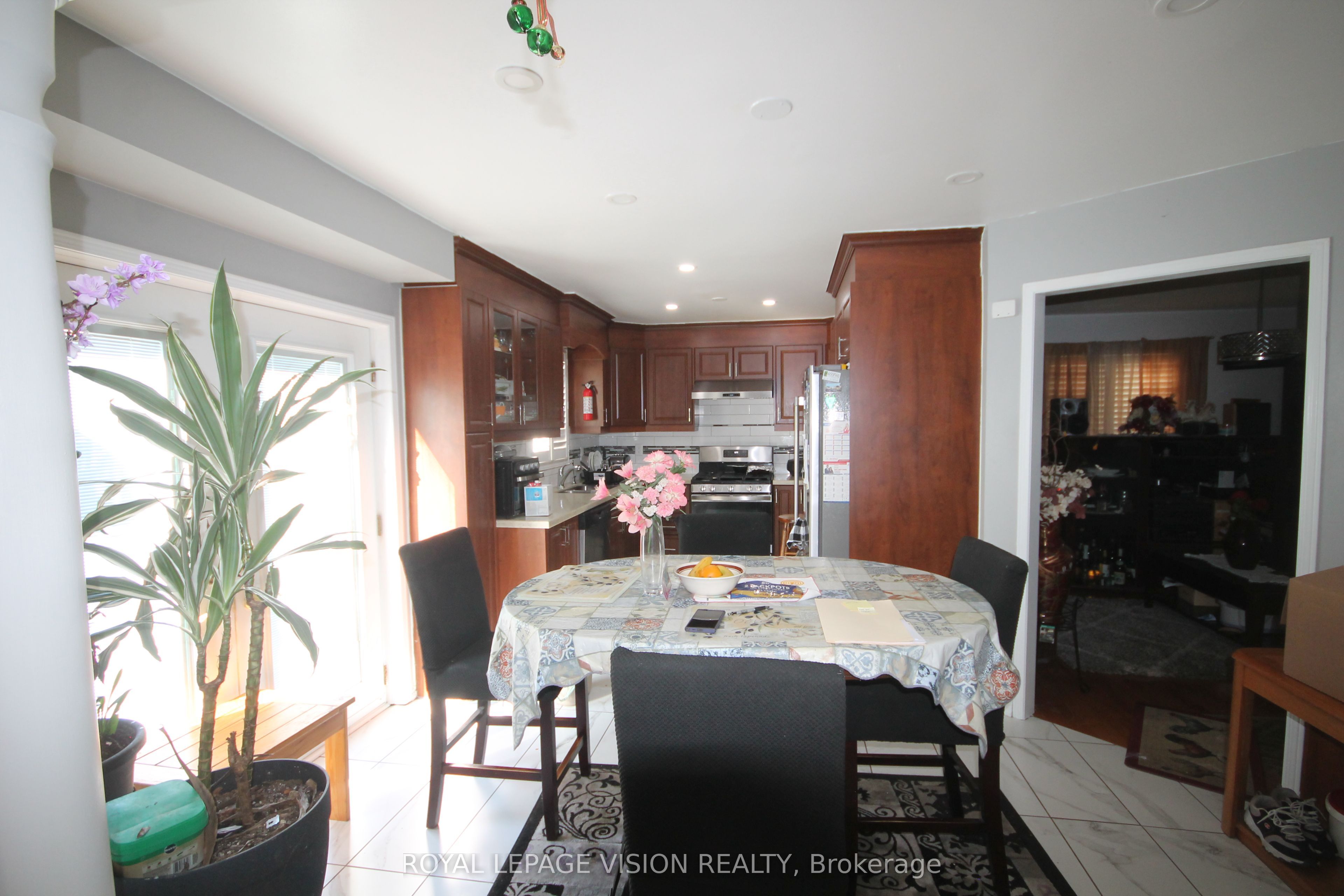 45 Bradbury Crescent Property Photo 2