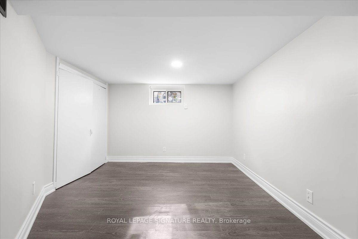 195 Park Road S Property Photo 28