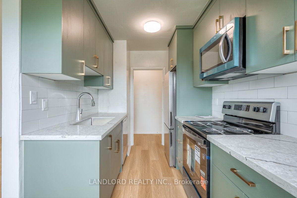 111 Craydon Road 201 Property Photo 2