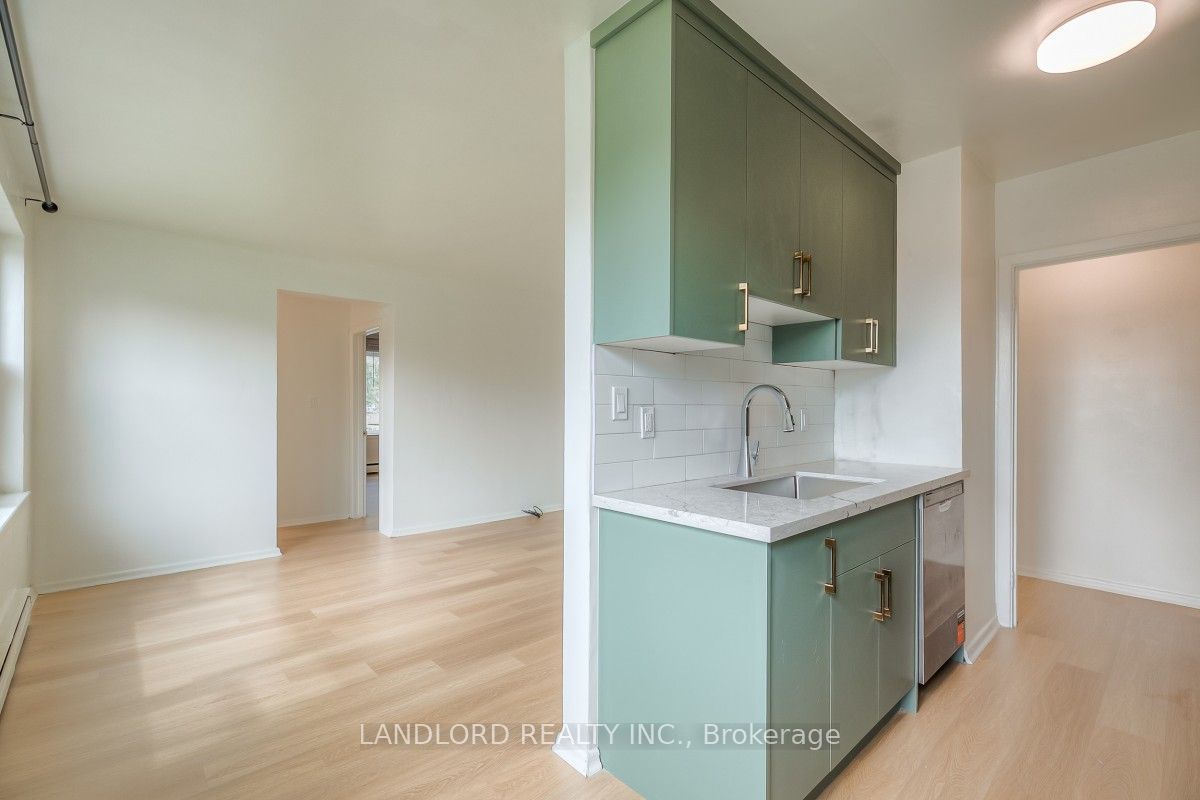 111 Craydon Road 201 Property Photo 4