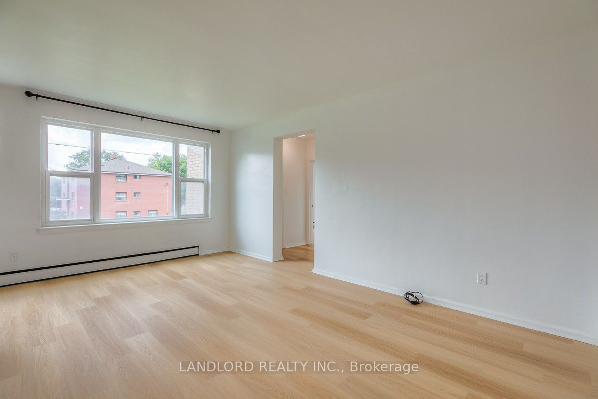 111 Craydon Road 201 Property Photo 6