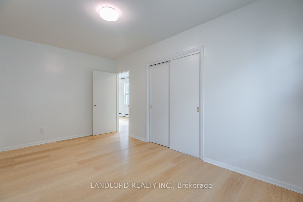 111 Craydon Road 201 Property Photo 12