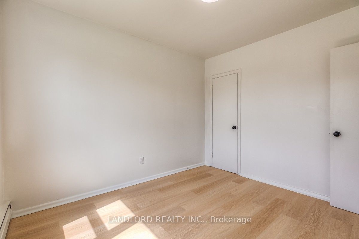 111 Craydon Road 201 Property Photo 14