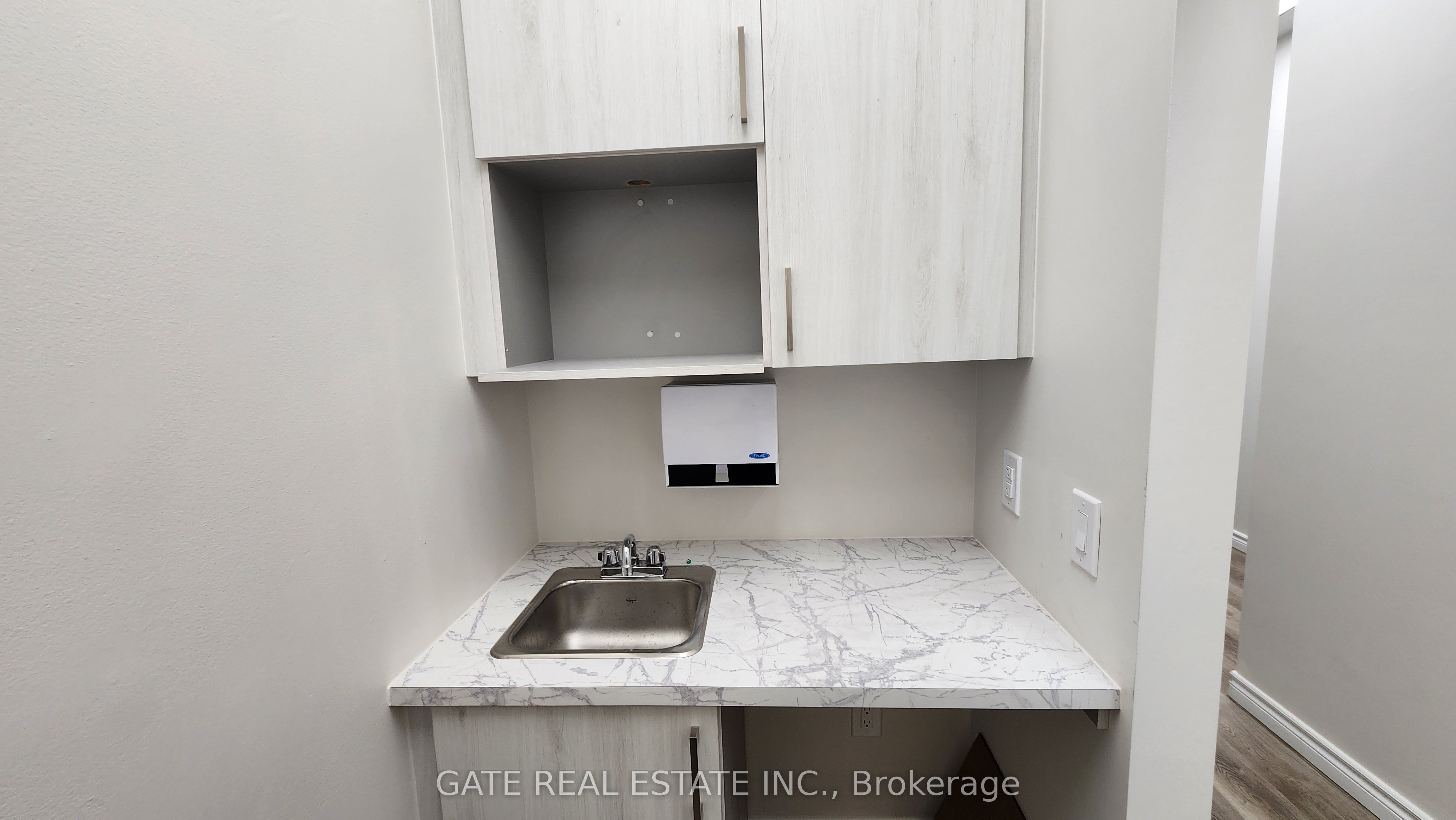 1183 Brimley Road Property Photo 9