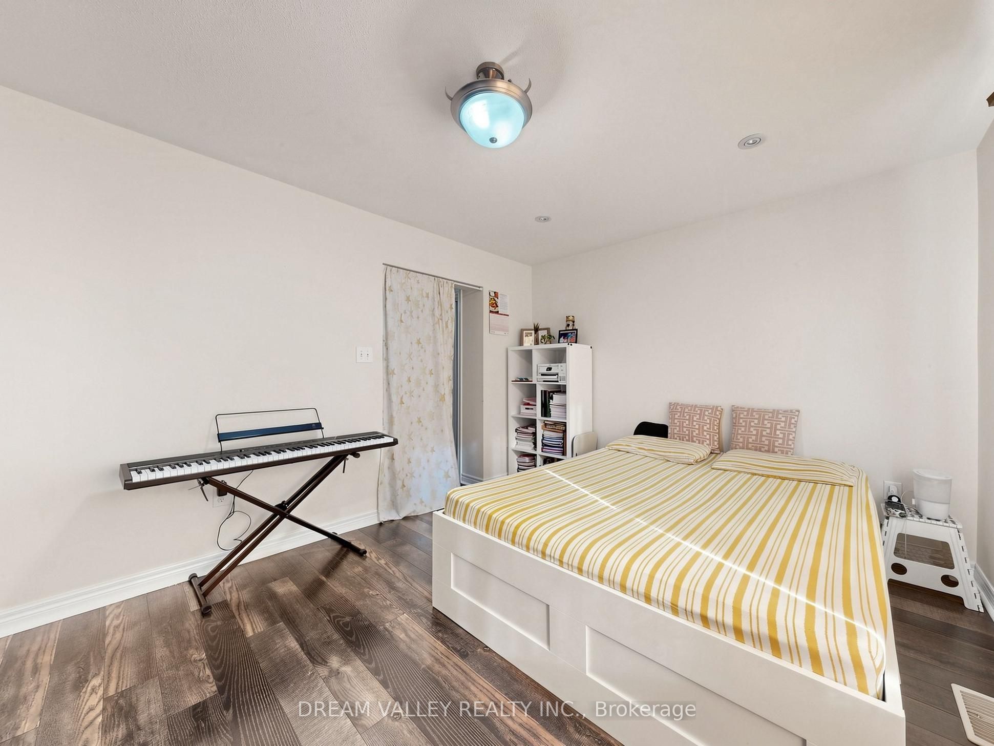 8 Zezel Way Property Photo 19