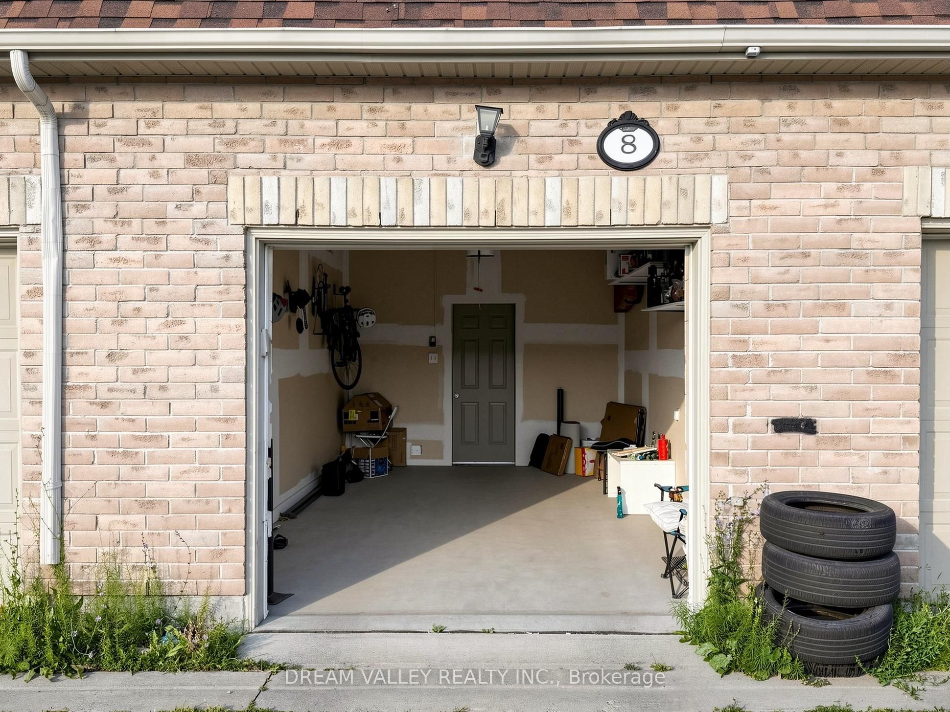 8 Zezel Way Property Photo 31
