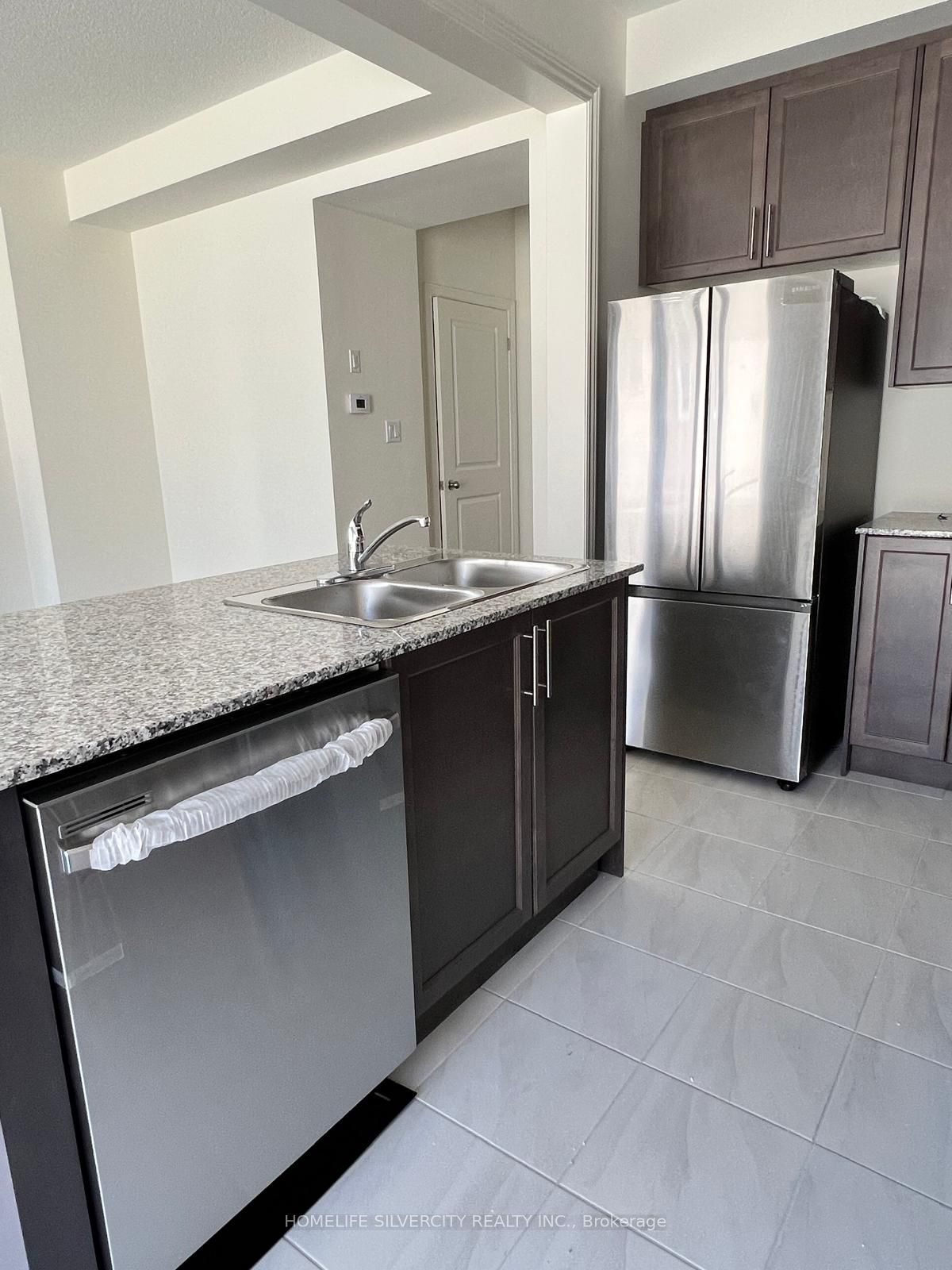 1224 Rexton Drive Property Photo 12
