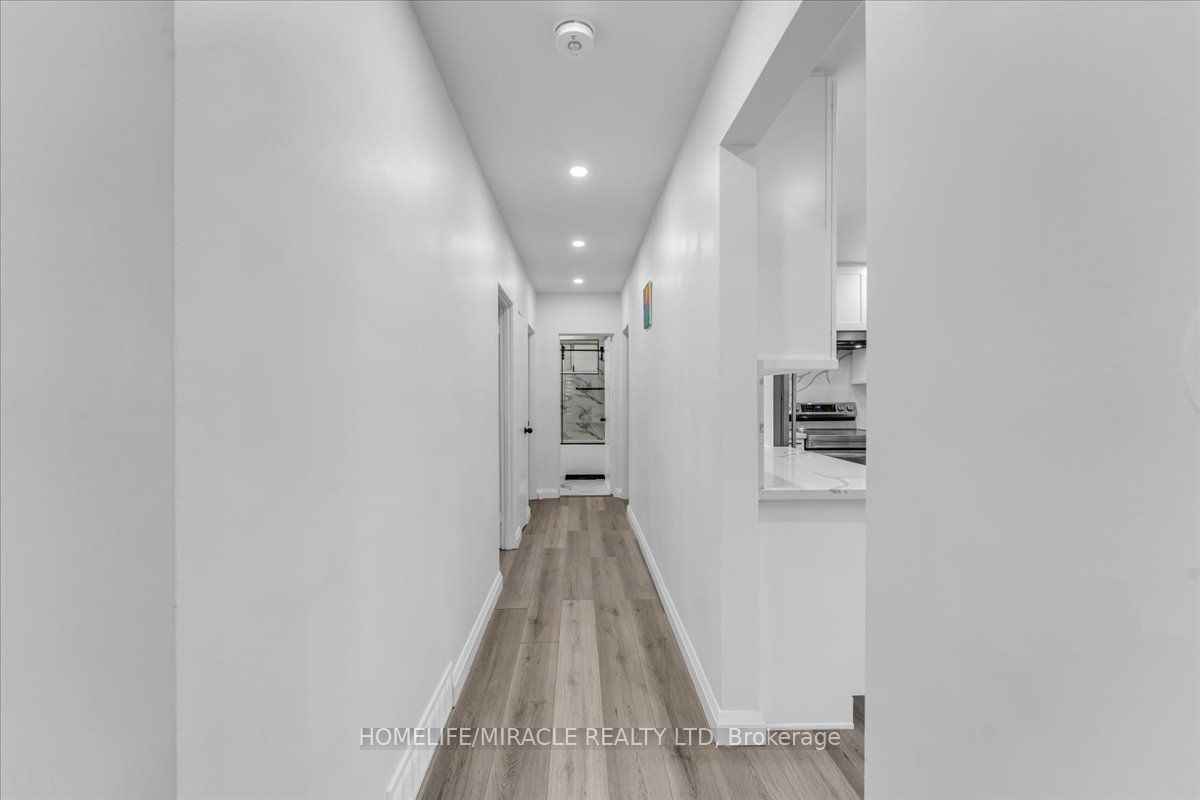 1238 Pharmacy Avenue Property Photo 7