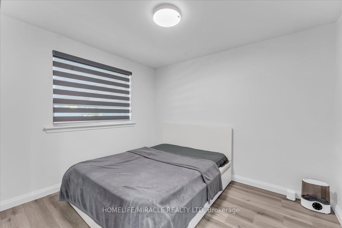 1238 Pharmacy Avenue Property Photo 11