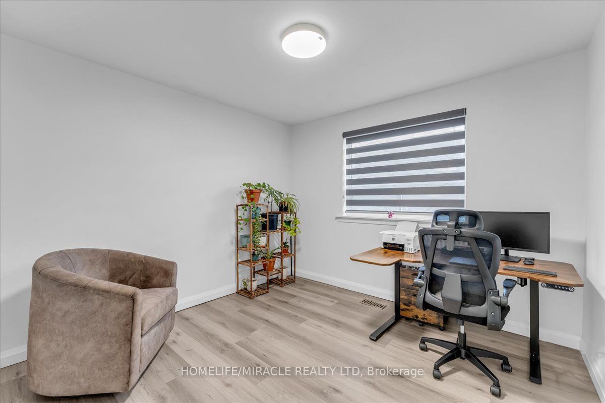 1238 Pharmacy Avenue Property Photo 15