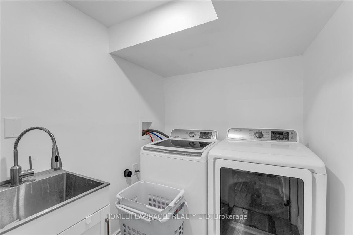 1238 Pharmacy Avenue Property Photo 19