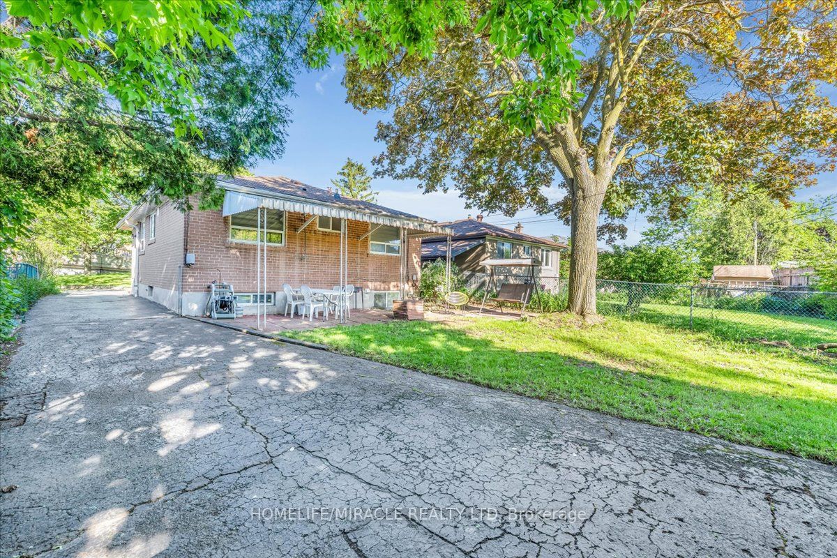 1238 Pharmacy Avenue Property Photo 31
