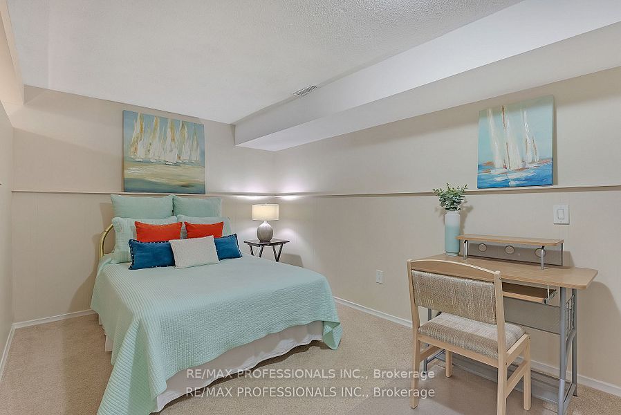 124 Panter Crescent Lower Property Photo 15