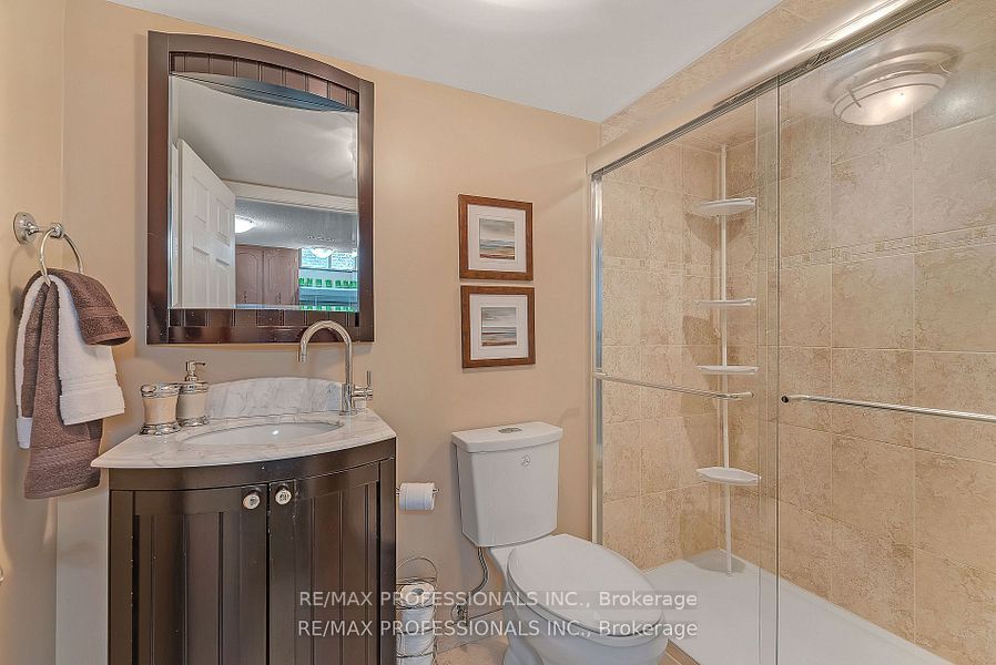 124 Panter Crescent Lower Property Photo 18