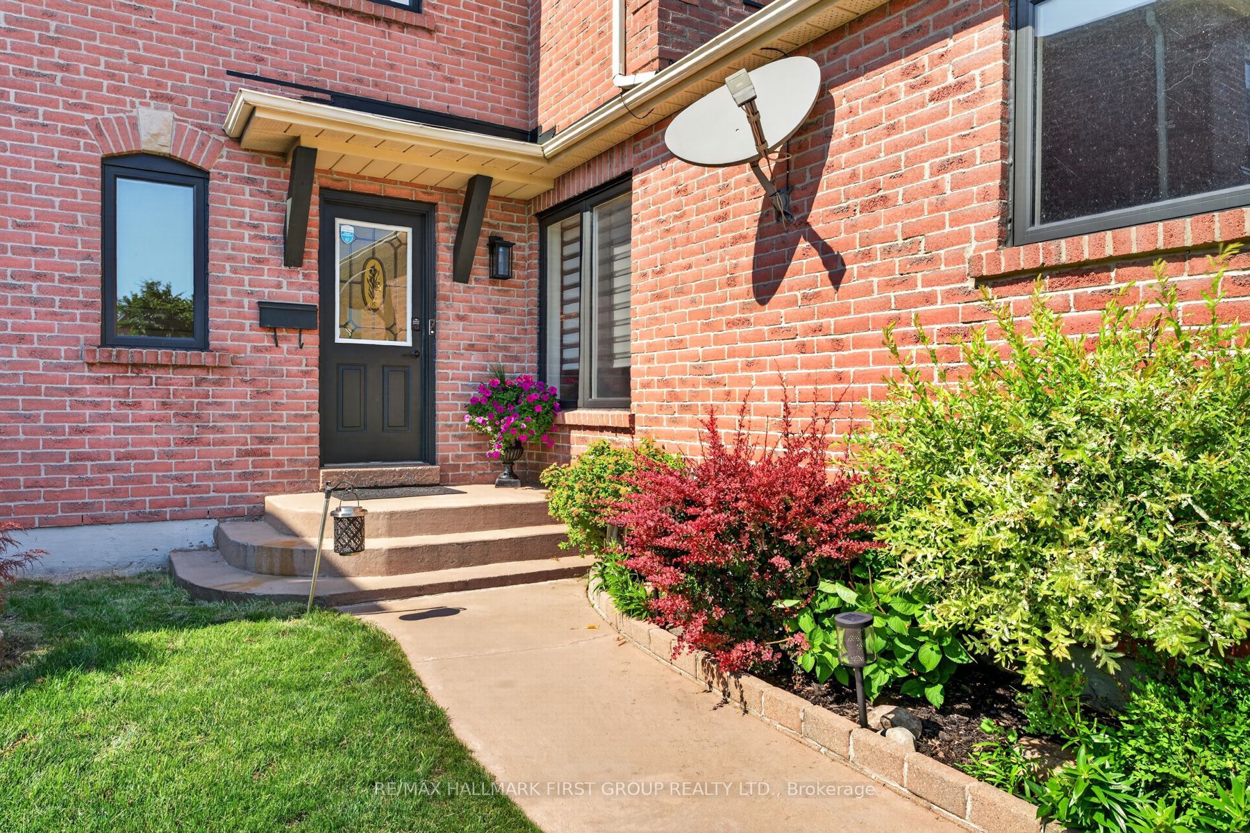 47 Rollo Drive Property Photo 3