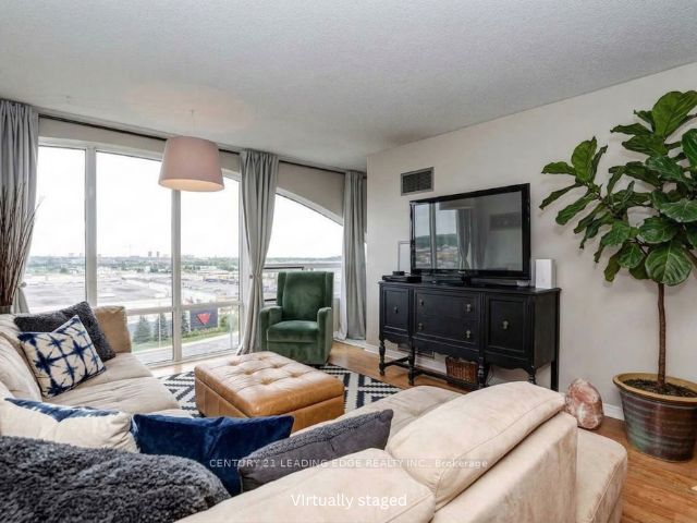 1665 Pickering Parkway 815 Property Photo 3