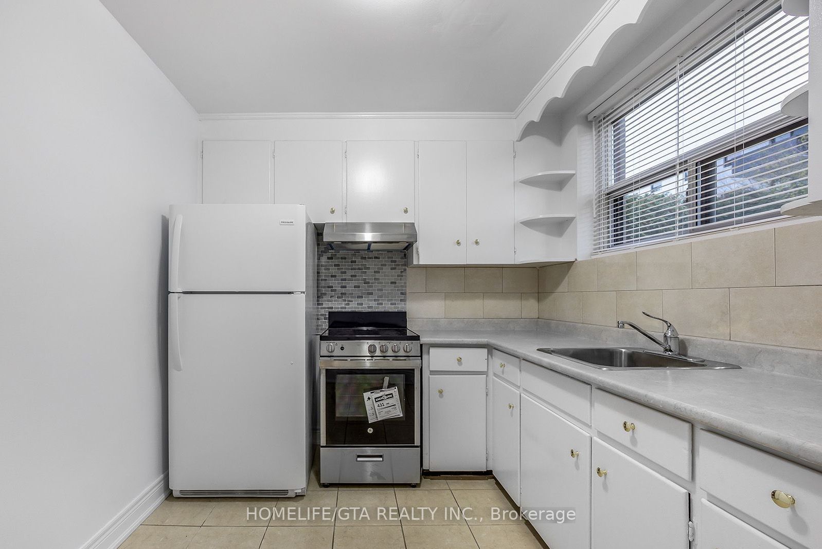 349 Frontenac Avenue 3 Property Photo 8