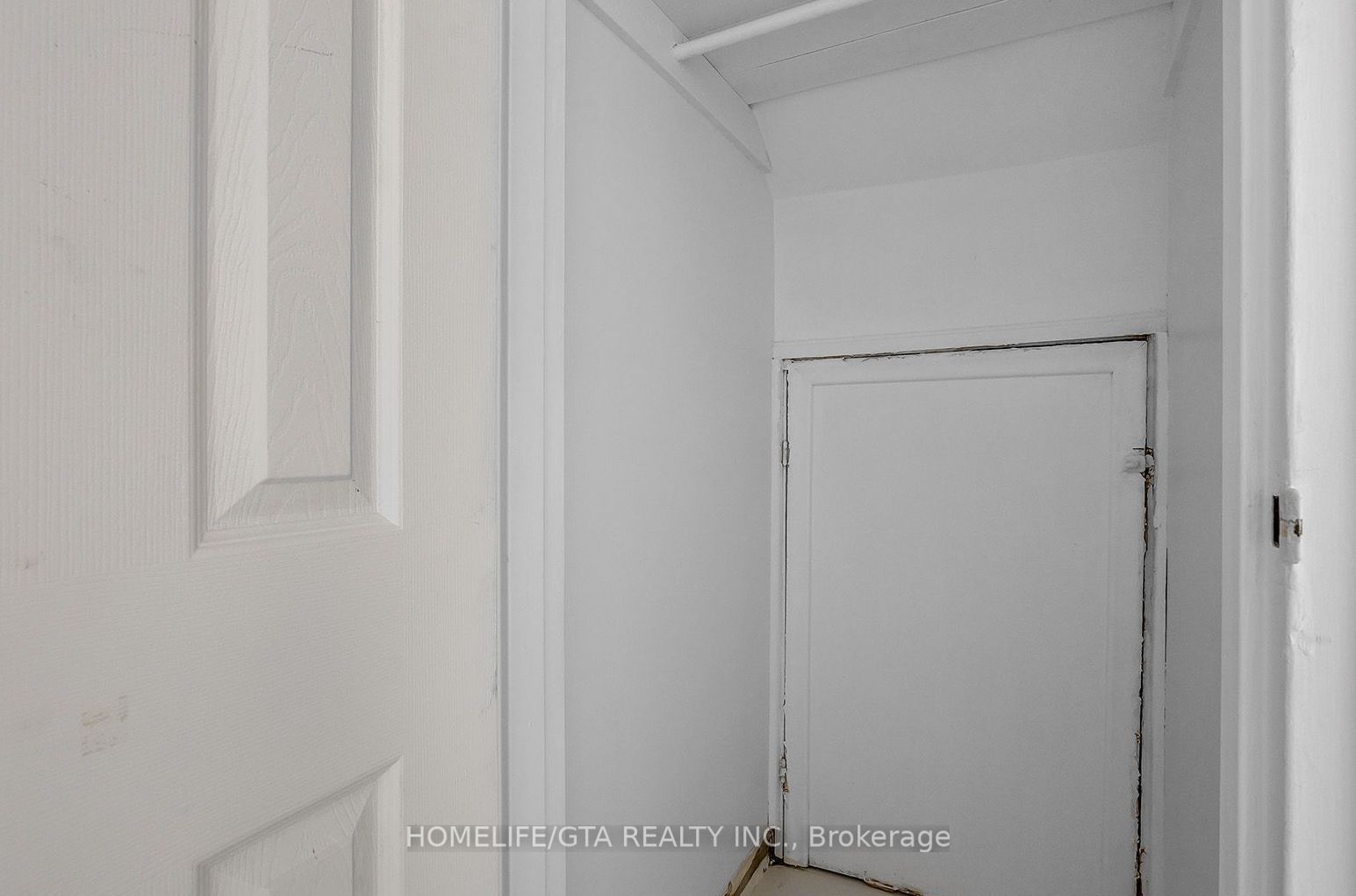 349 Frontenac Avenue 3 Property Photo 18