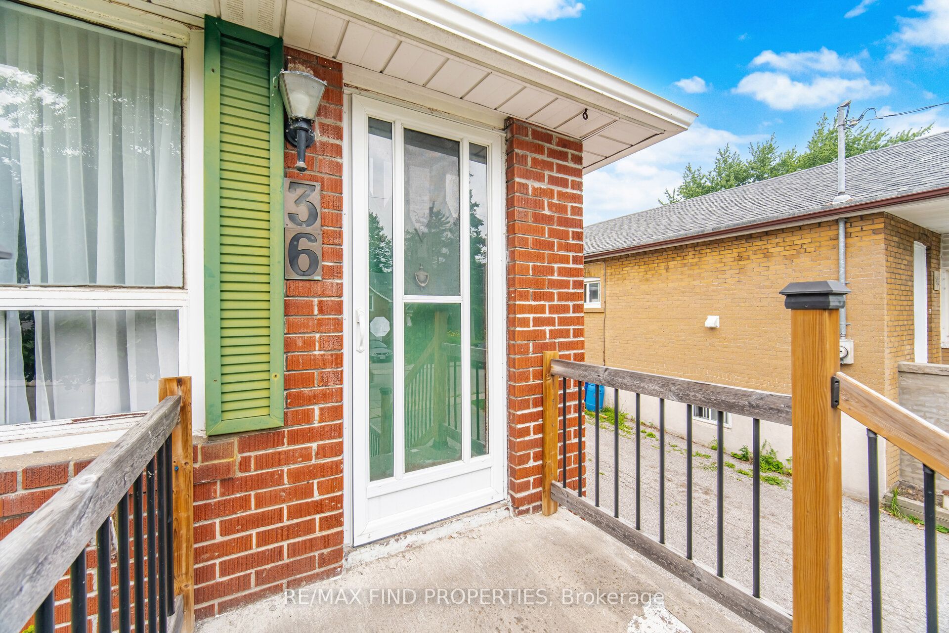36 Pinegrove Avenue Property Photo 6