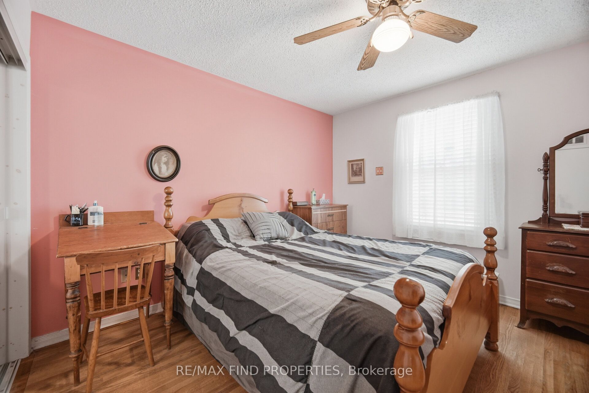 36 Pinegrove Avenue Property Photo 17